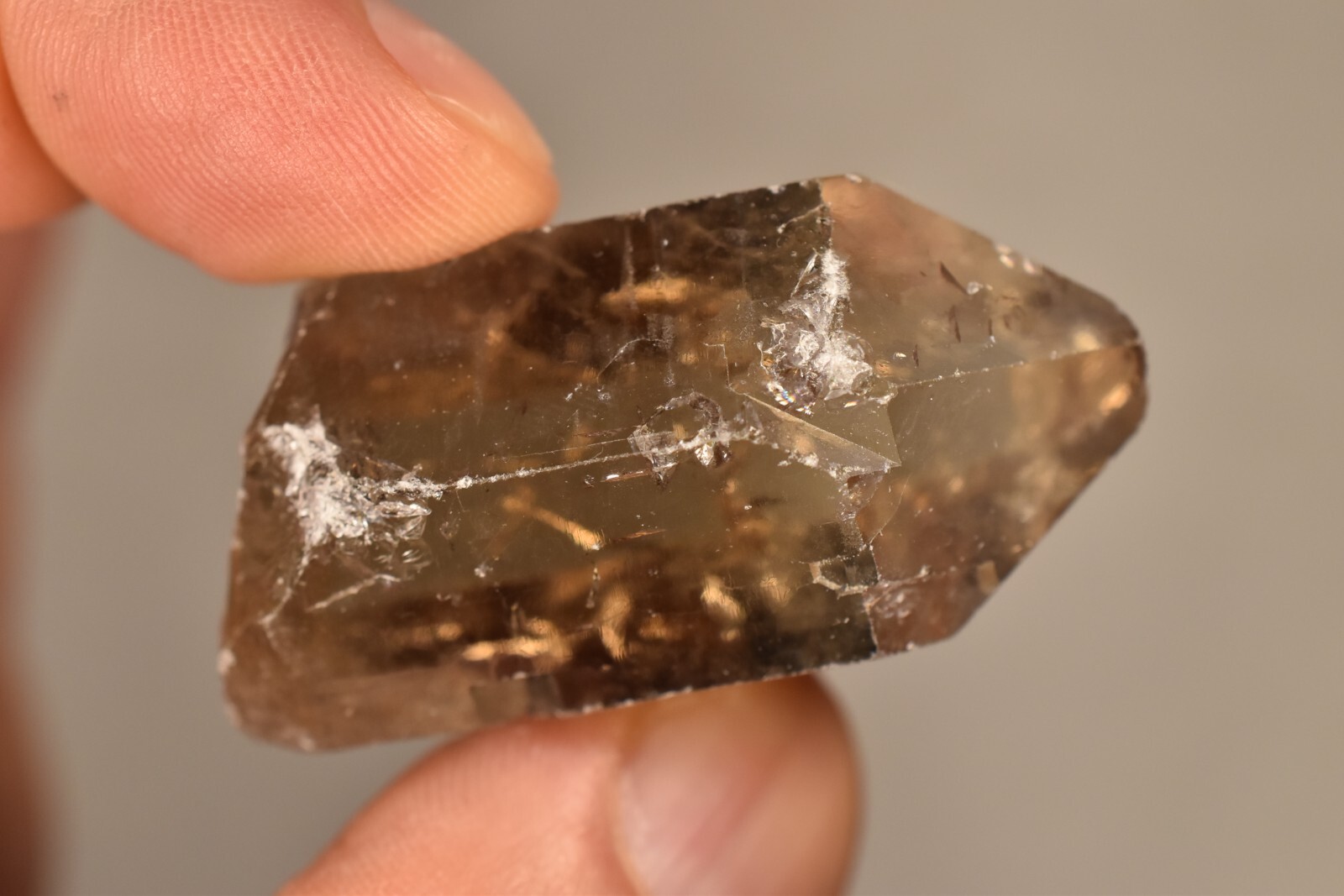 *SMOKEY QUARTZ* Crystal 4.8cm 37.7g Natural Smoky Healing Crystal, Endurance