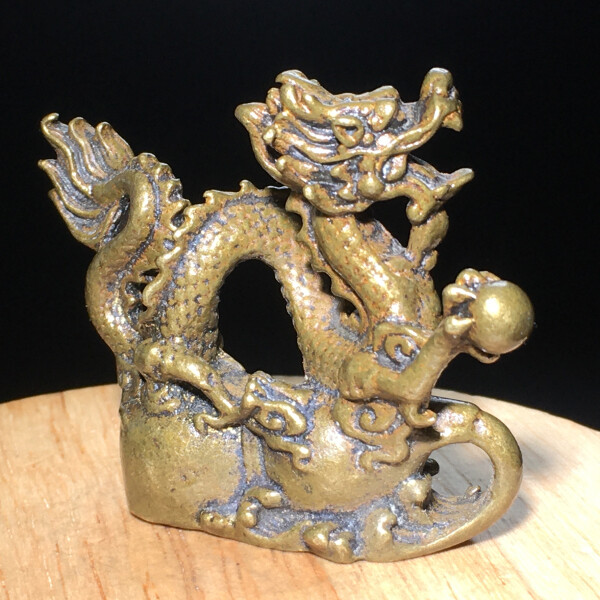 89g Ancient Chinese Handcrafted.Brass Exquisite.Perfect dragon sculpture.gift