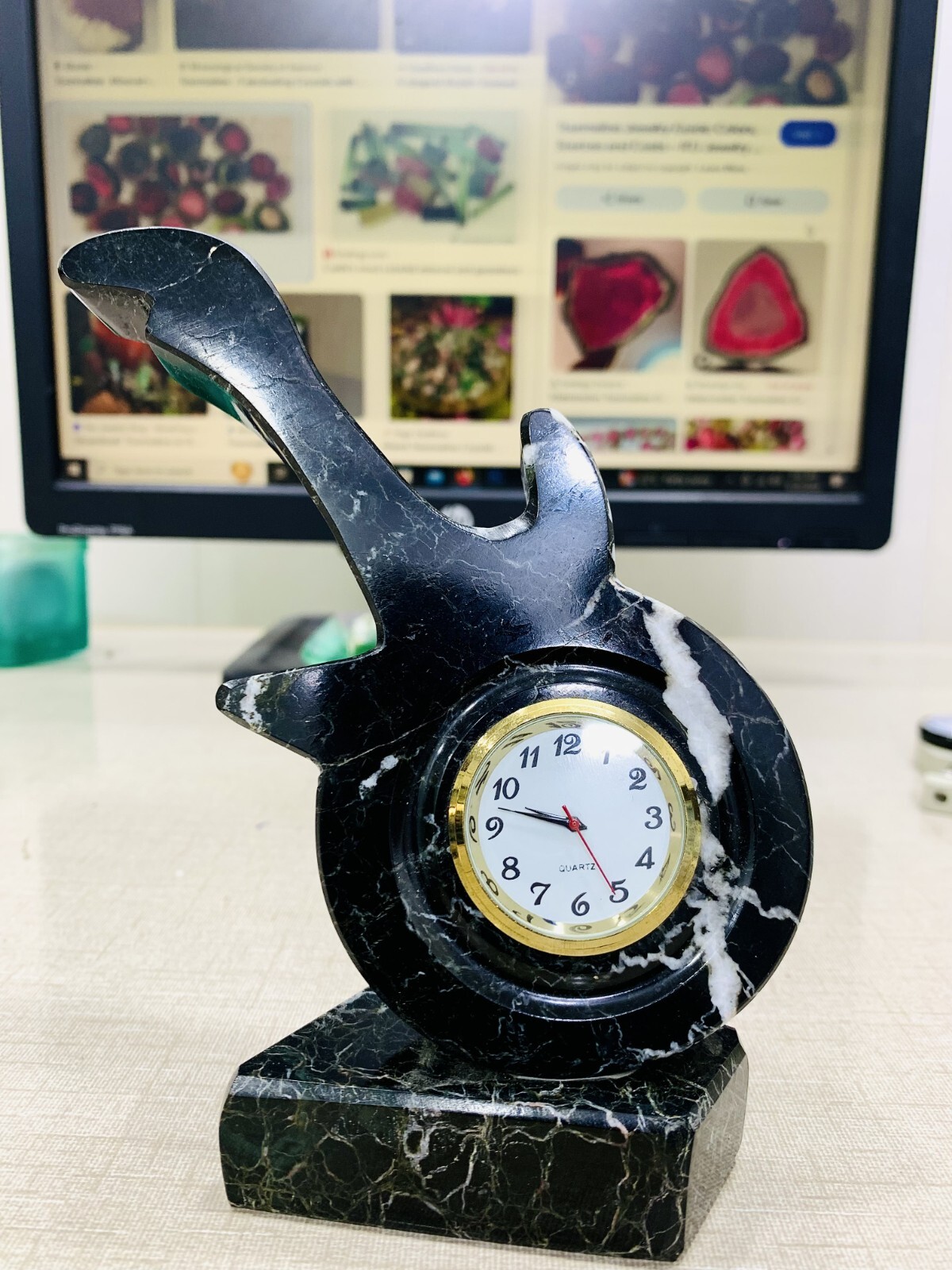 Home Decor Very Unique Table Piece Jasper Guitar Clock – 275 Gram