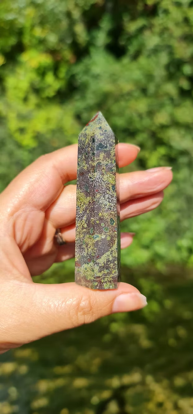 Natural Dragon Bloodstone Crystal Tower Reiki Energy Healing Wand Obelisk Decor