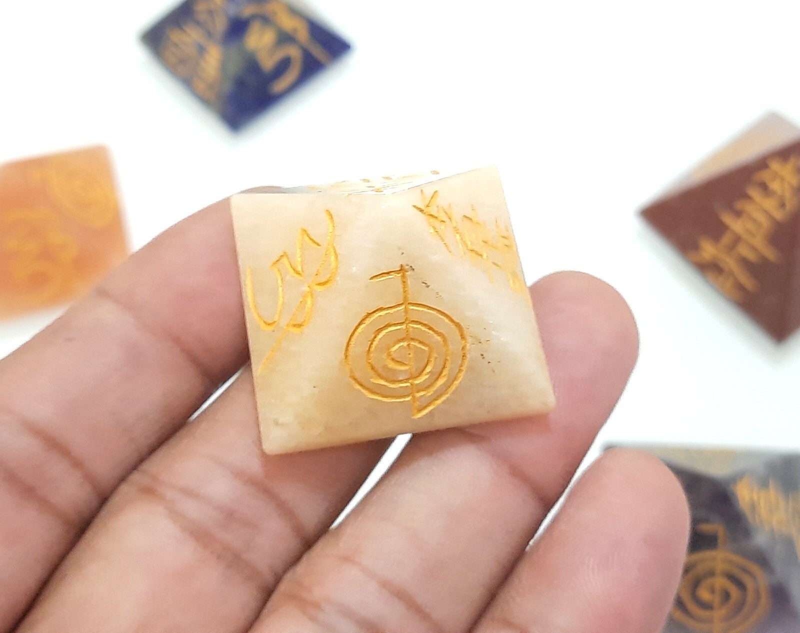Reiki Sign Engraved Chakra Stone Pyramid Set 7 Chakra Reiki Pyramid Set