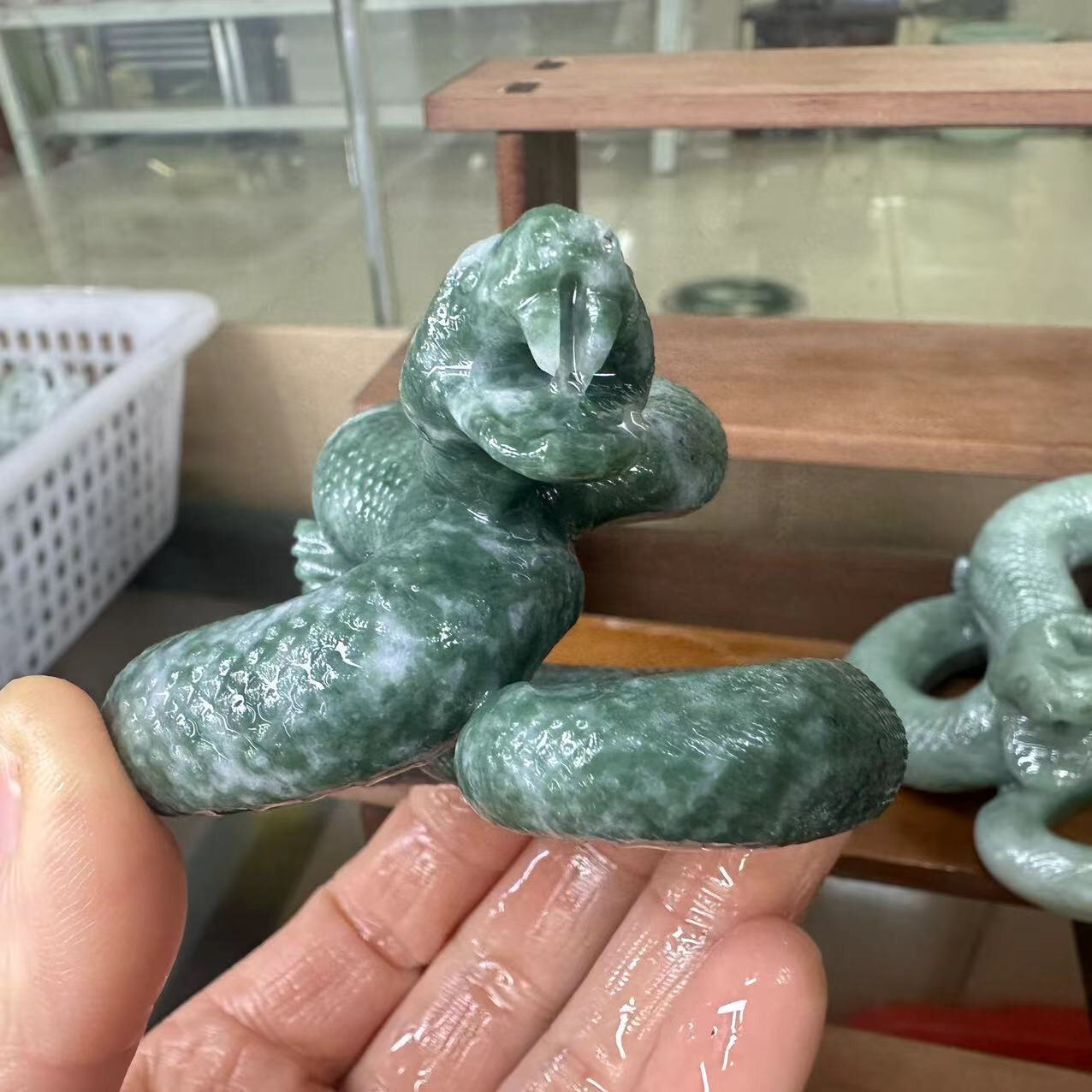 1pc Natural Jade Quartz Crystal Carved Snake Skull Reiki Healing decor gift