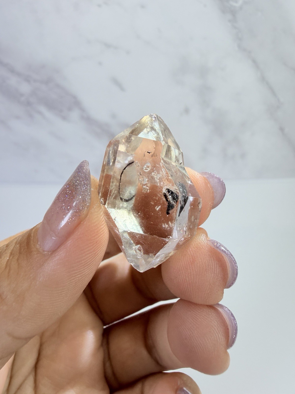 High Luster Enhydro Quartz w/ Moving Bubble &/or Carbon/Black Inclusions,A515