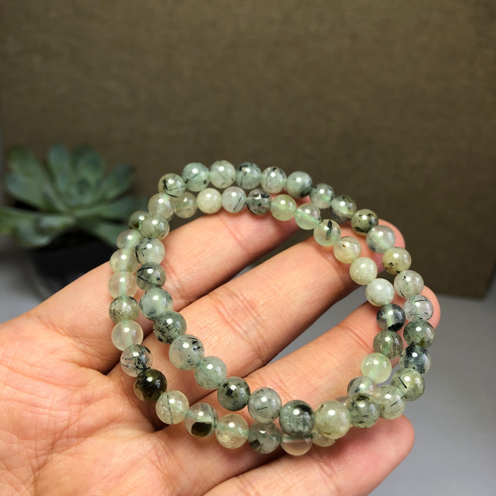 2Pcs Wholesal Prehnite bracelets Crystal ball sphere facet 6mm