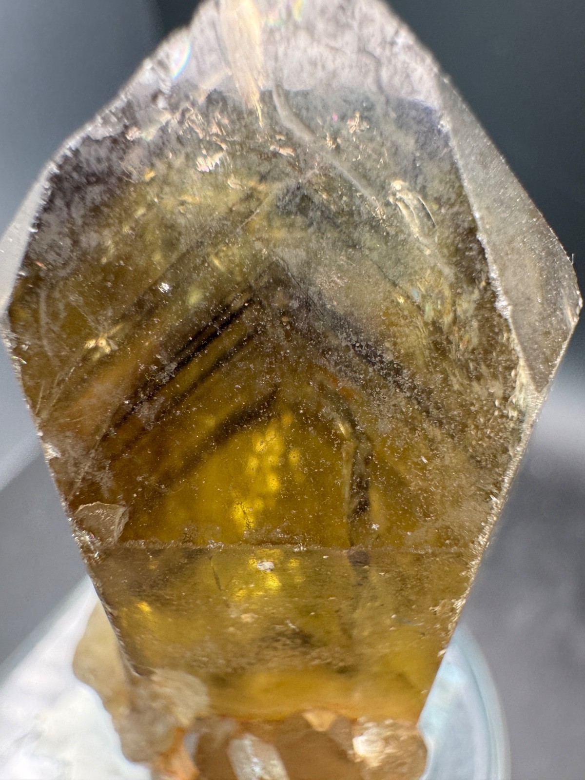 6707 Citrine Point with Phantoms Galore Congo 50g