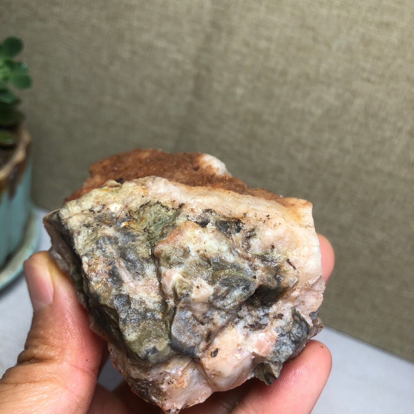 Natural Indonesian Bloodstone agate Crystal rough original Specimen 205g A4677
