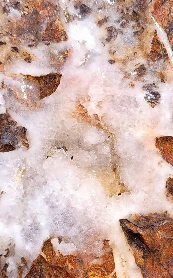 Quartz Crystal Vug Yoni Talisman Amulet Stone California Central Coast 1 Lb 1 Oz