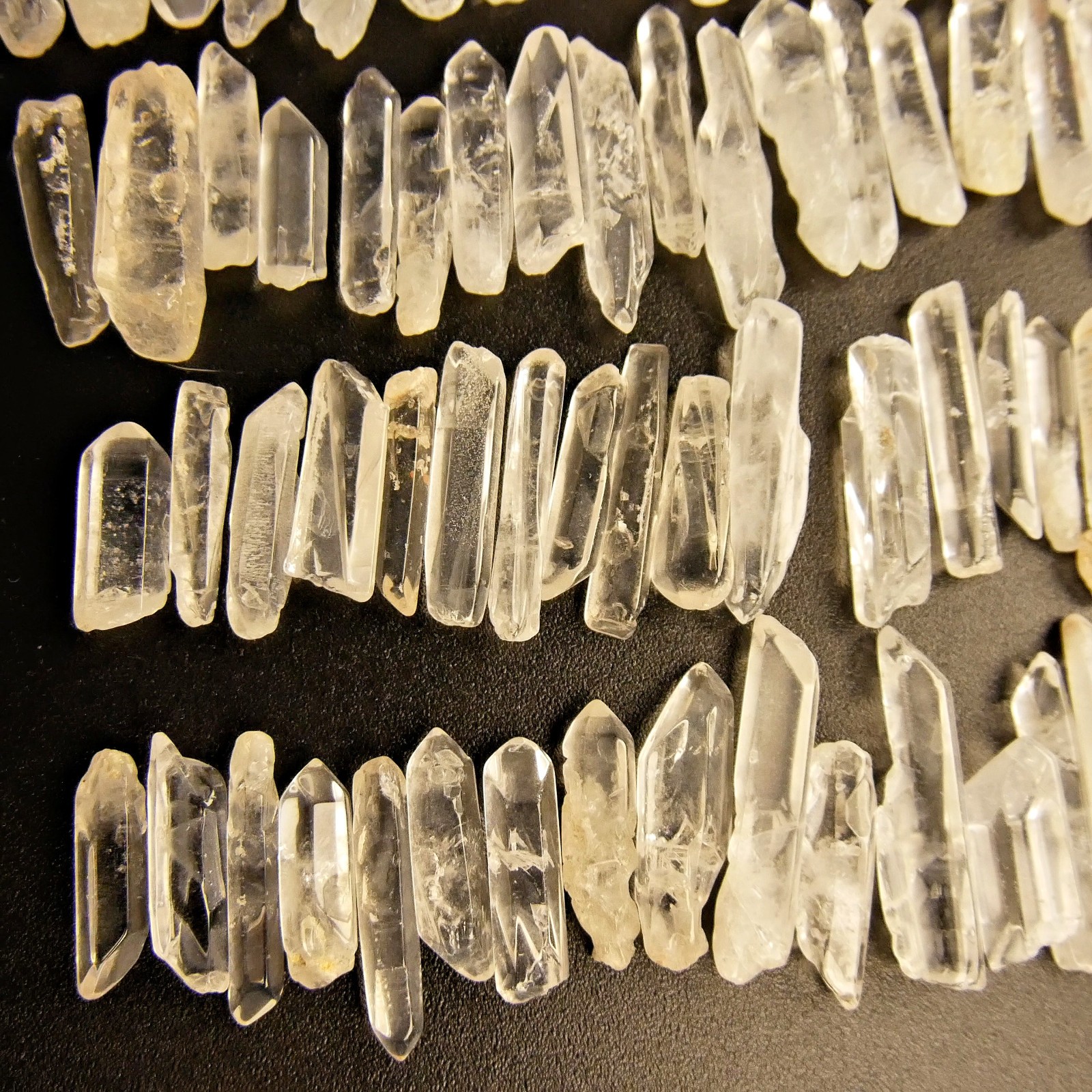 100PCS Bulk Natural Crystal Clear White Quartz Polished Points Wand Specimens