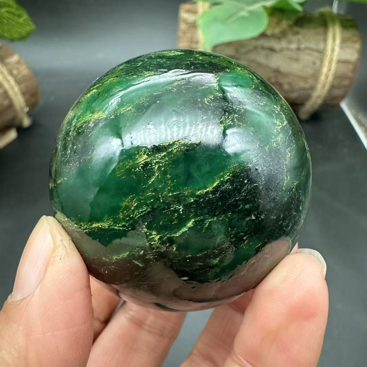 1pc Natural emerald Quartz Ball Crystal polished Sphere Healing energy gift 50mm