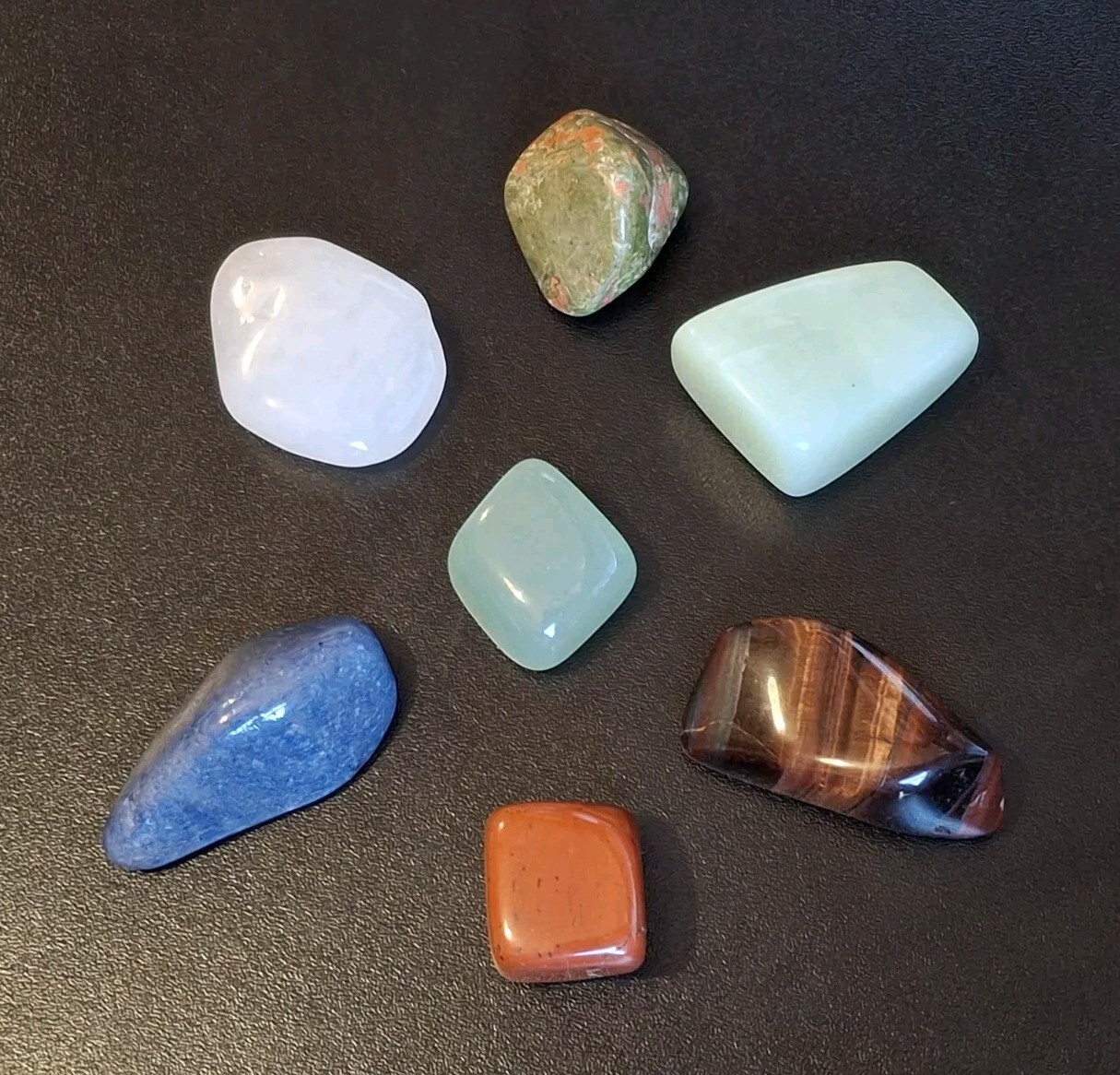 Small Aprox 2 – 4 cm Semi-Precious Stones & Crystals bag of 7