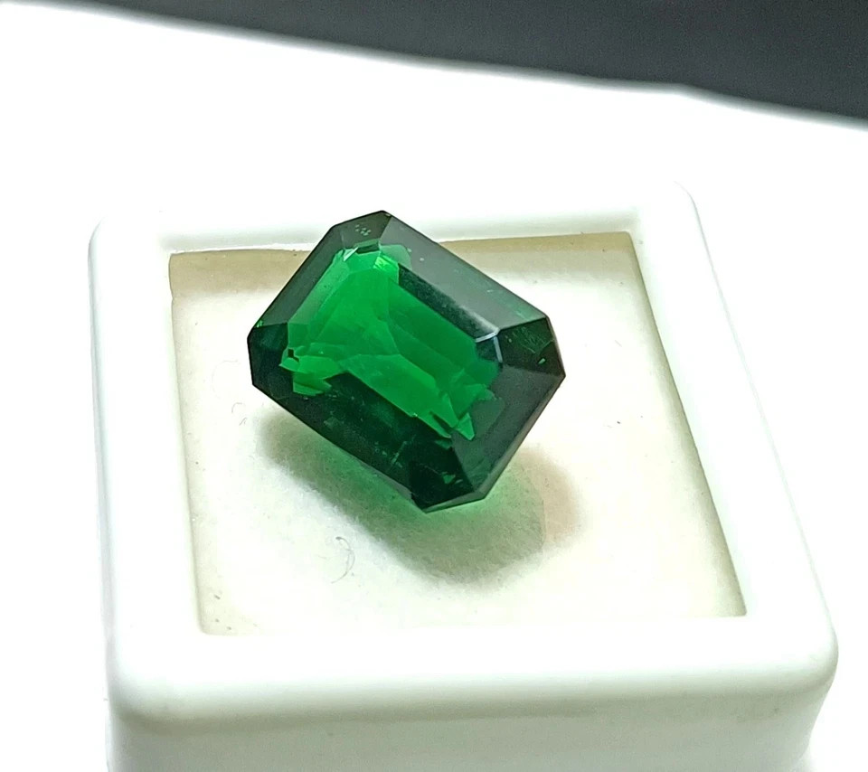 Natural Colombian Green Emerald 20 Ct+ Emerald Cut Loose Gemstone CERTIFIED