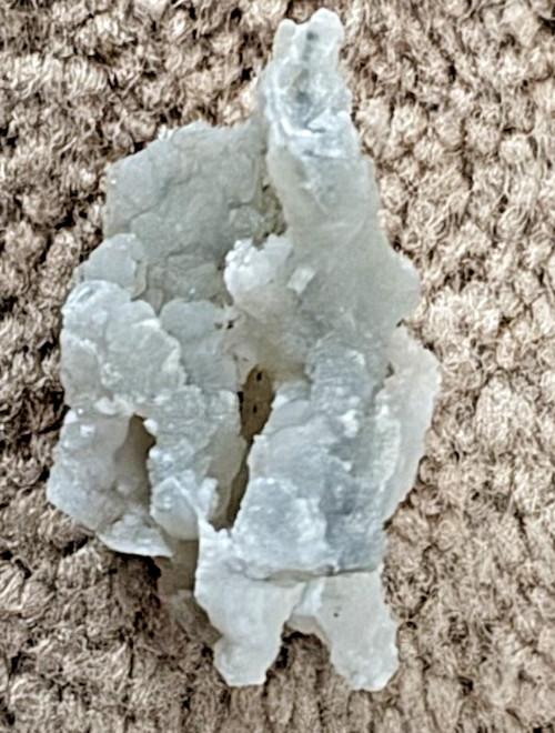 Ziolite Quartz Specimen 2″ 14 grams