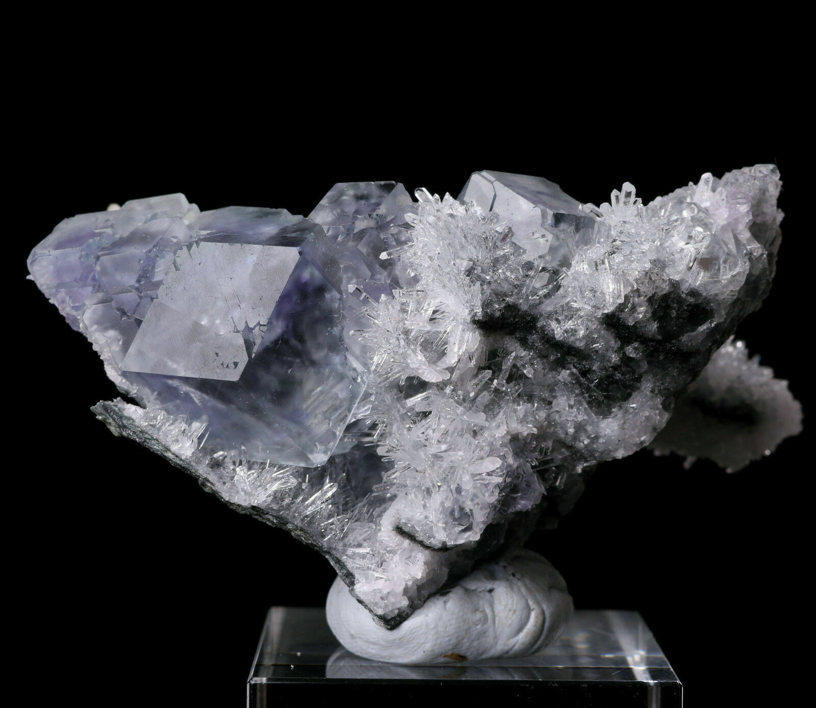 Natural Clear Blue Cube Fluorite Quartz Crysal Cluster Mineral Specimen, China