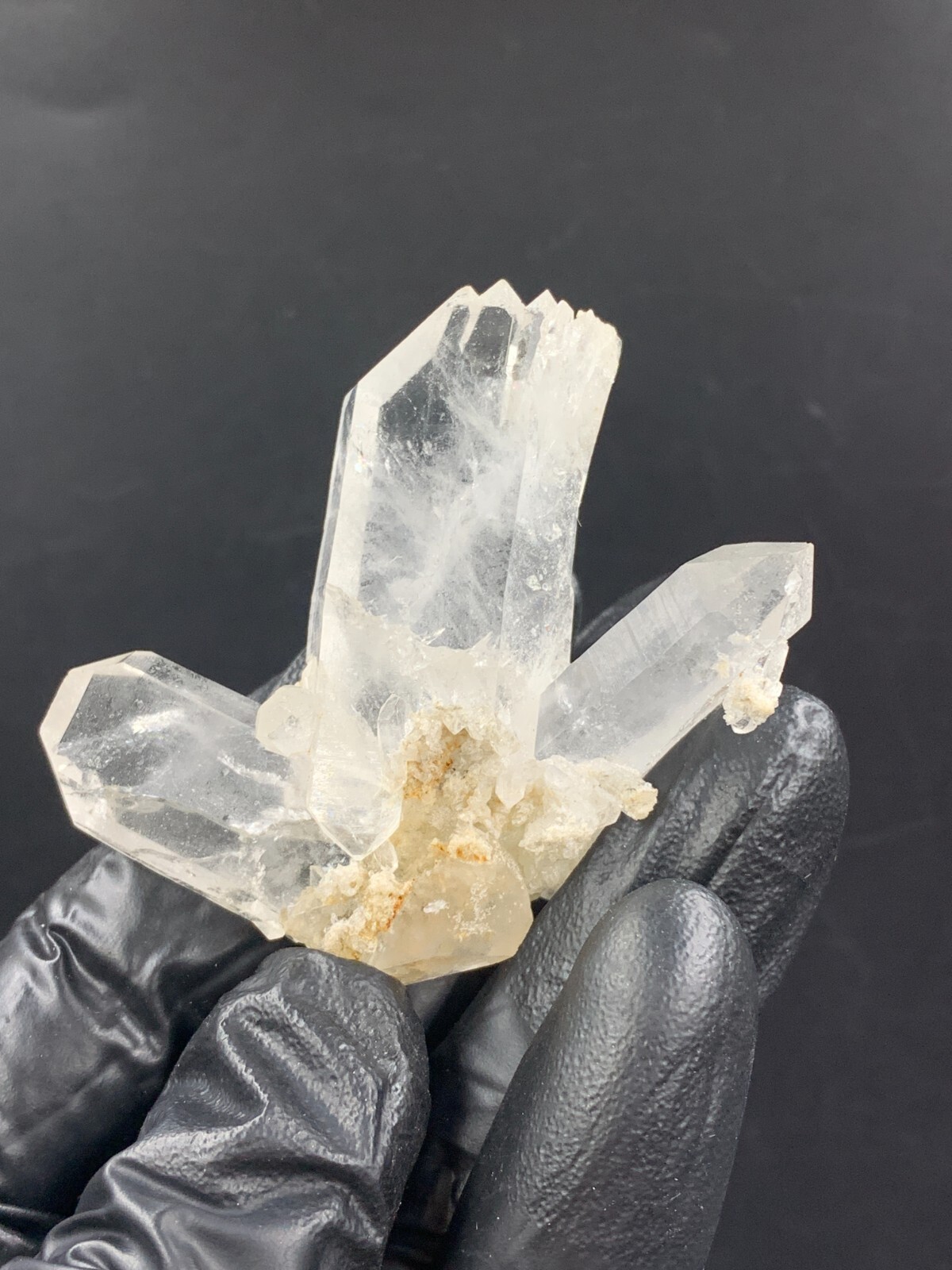 Eye Clean Faden Quartz Crystal, weight 37 grams, size 5.5*2.8*0.6 cm