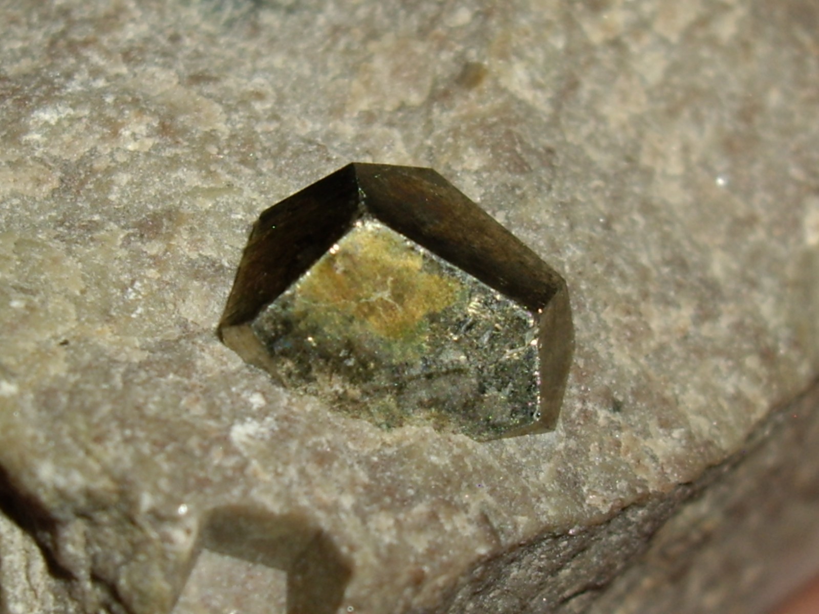 Cool Pyritohedral Pyrite Crystal in Matrix 26.3g