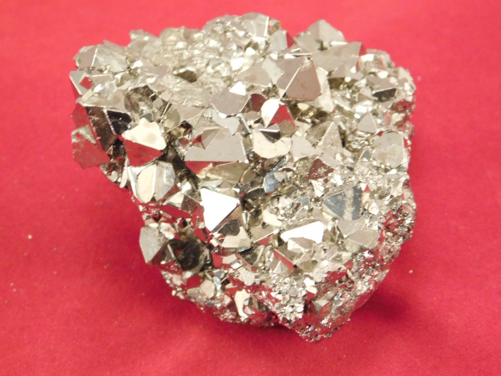 PYRAMID Shaped Crystals! Tetrahedron PYRITE Crystal Cluster Peru 165gr