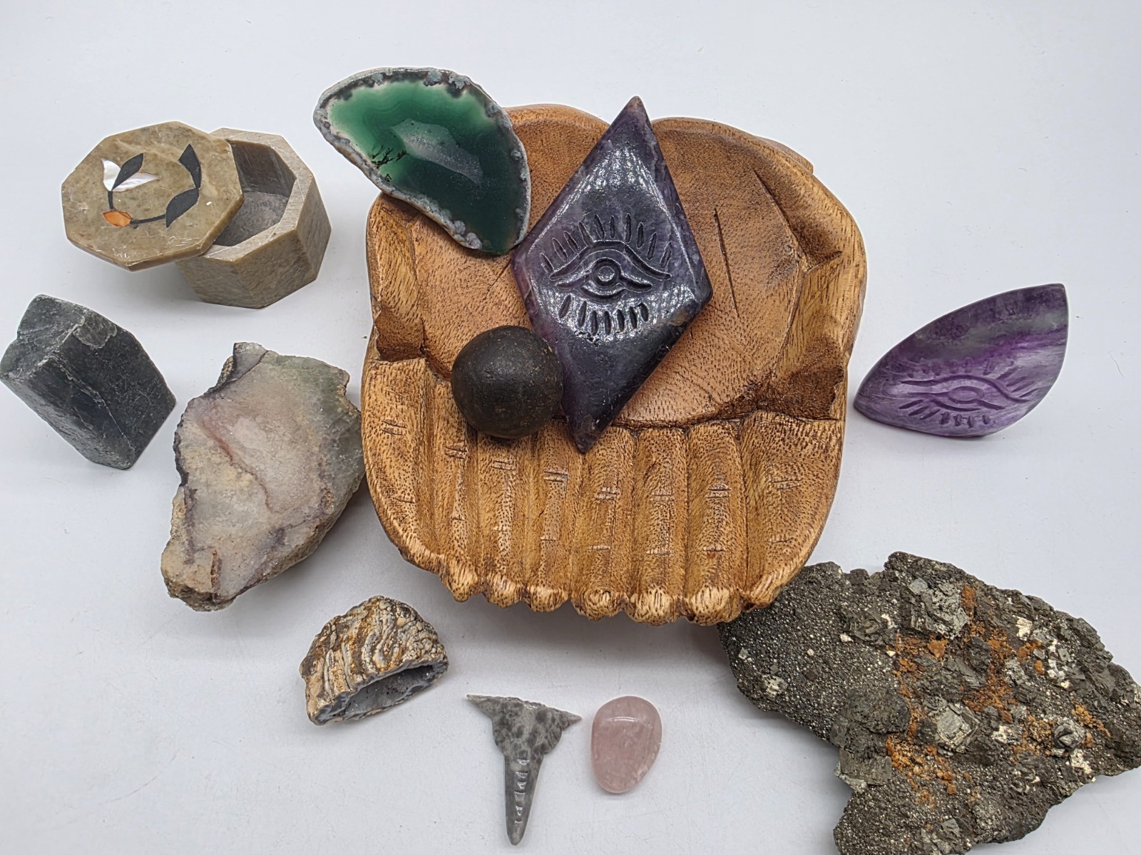 Fluorite All seeing Eye stone Wooden Hand Bowl Pyrate Gem Geode cannon ball LOT