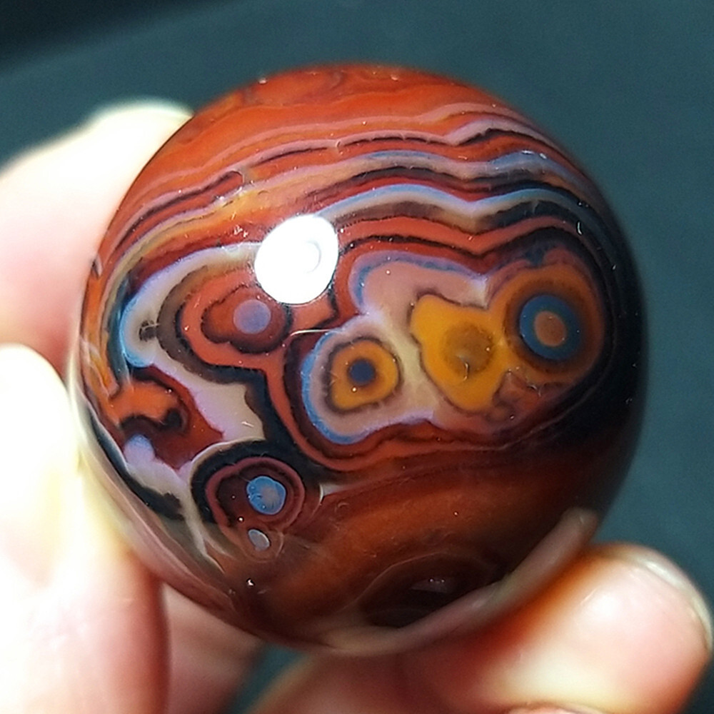 TOP 58.2G 34mm Natural Polished Banded Agate Stone Sphere Ball Healing A3512