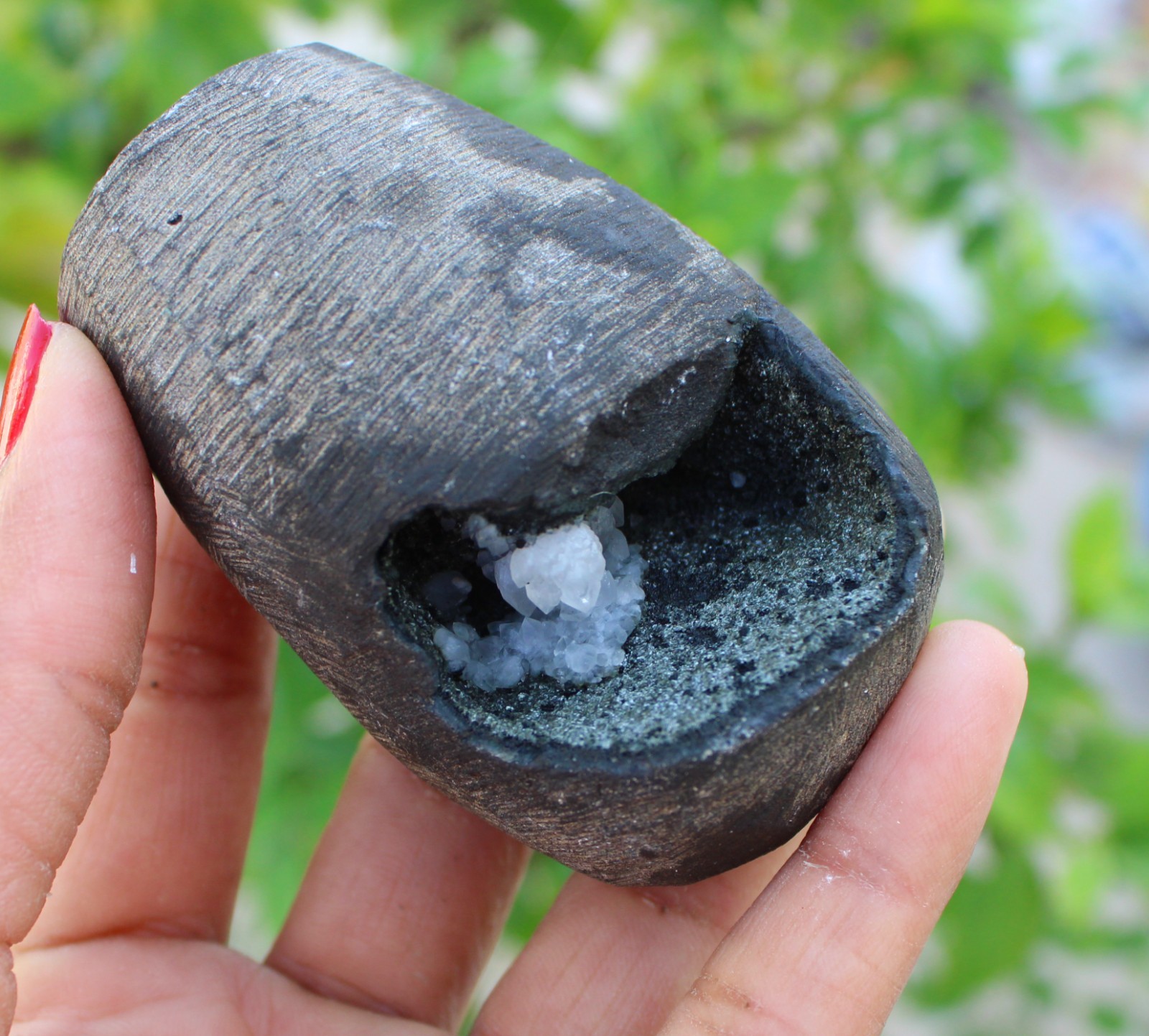Heulandite In Geode Minerals Specimen #A46