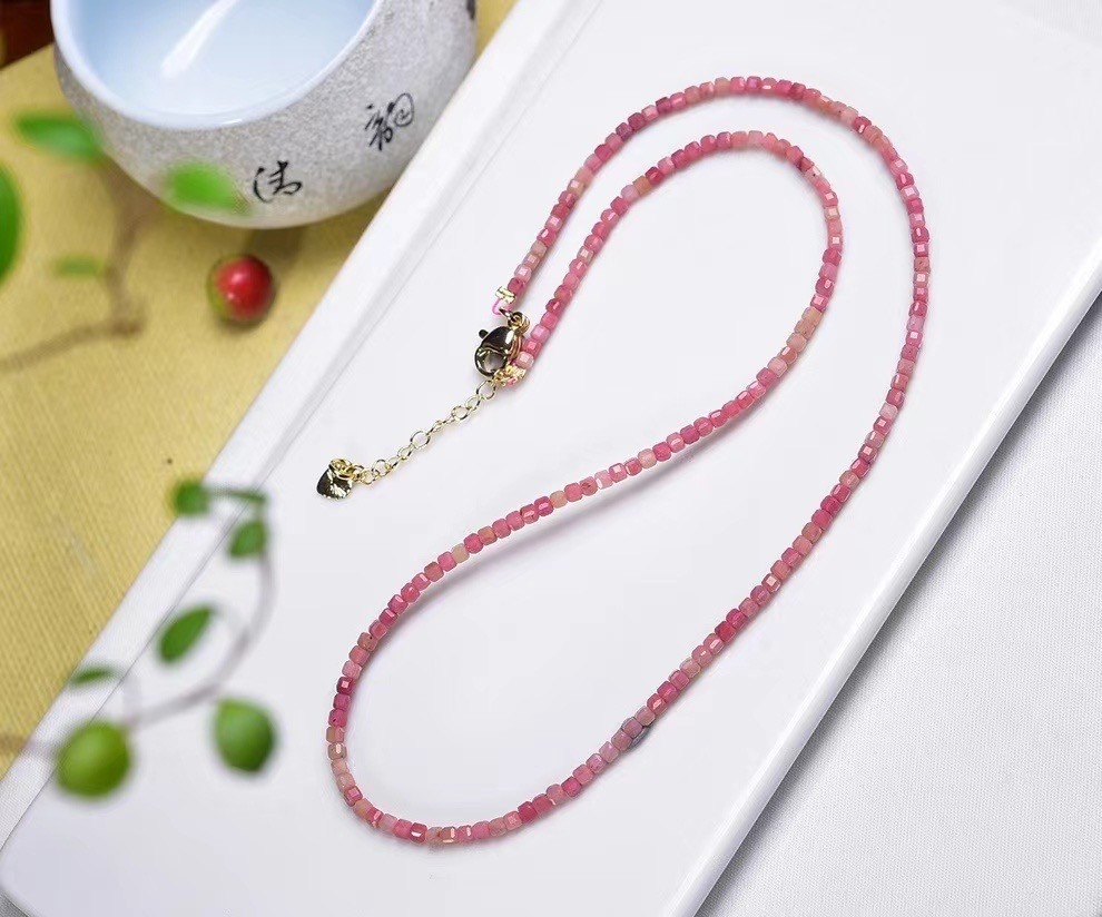 Natural Redwood grain Crystal Choker Healing Dainty Women’s Necklace