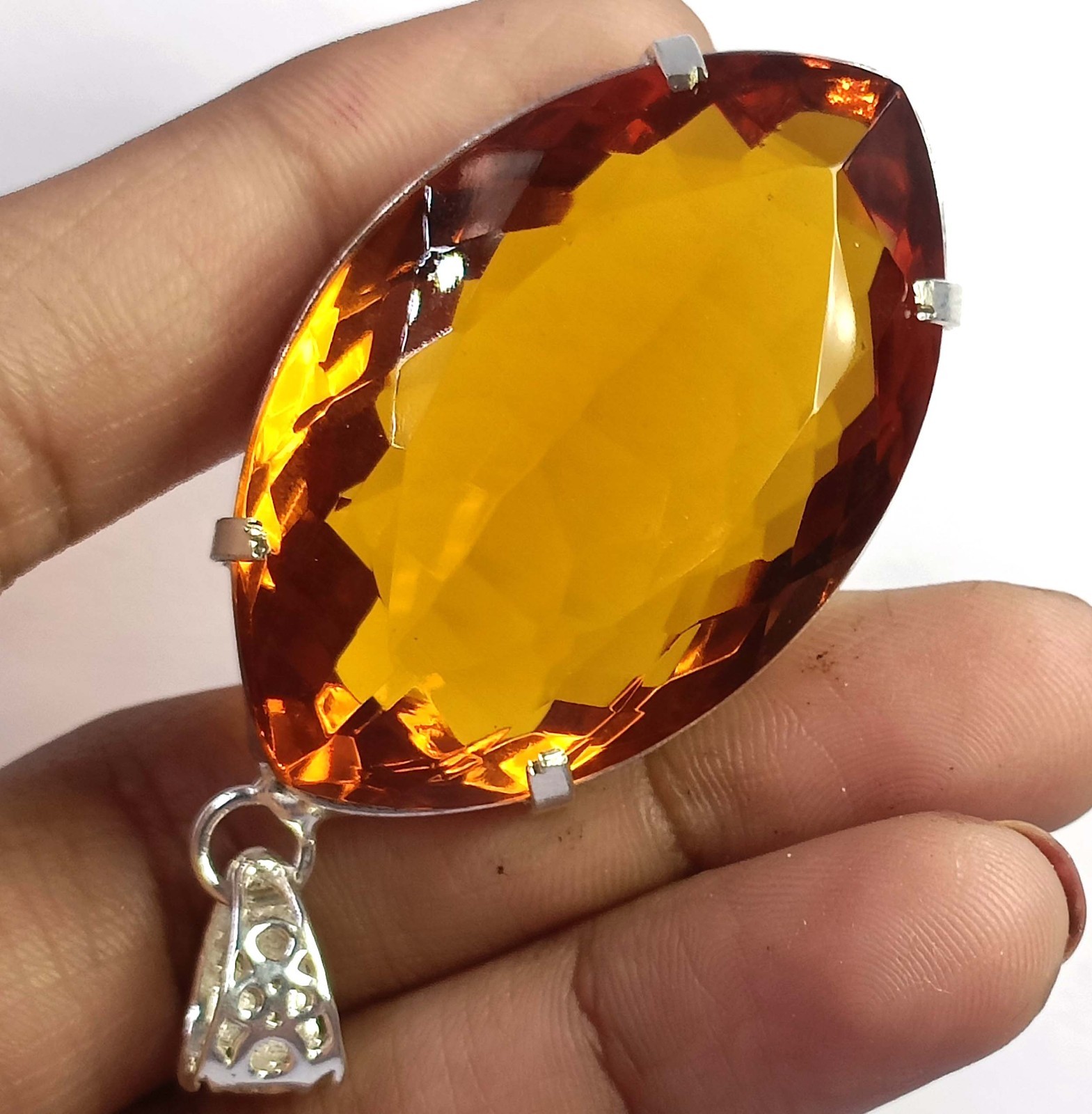 135 Ct Natural Yellow Sapphire Pendant Marquise Shape 925 Silver IGL 6FRU