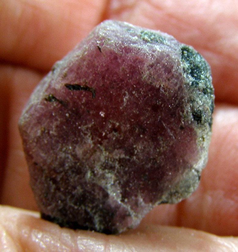 NATURAL HEXAGONAL RUBY CRYSTAL RECORD KEEPER 1.9 x 1.5 cms 5.59 gms – LOVE #16