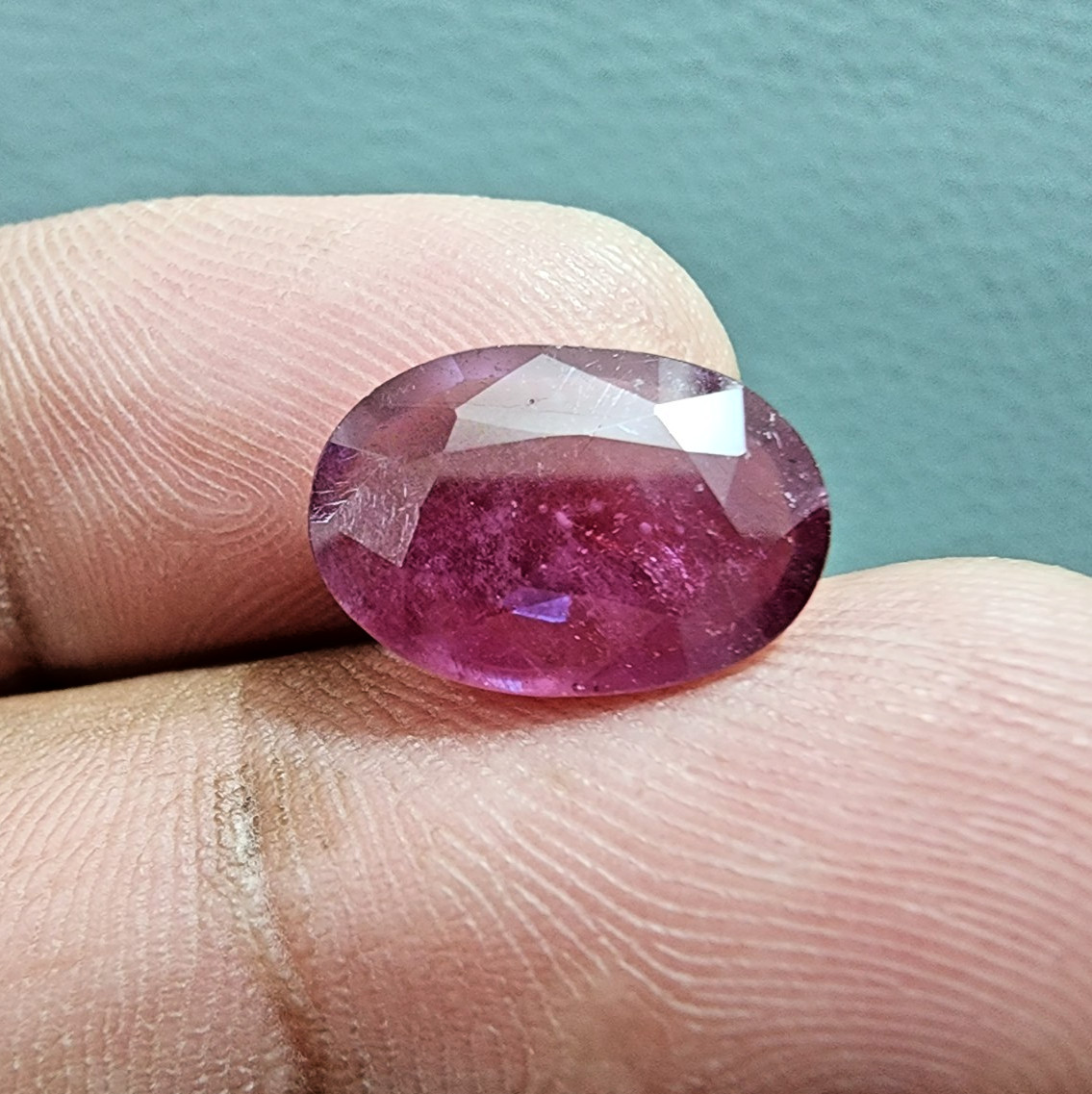Excellent A+ Blood Red Ruby Faceted 6.27 Crt Oval Cut Gemstone Jewelry For Ring