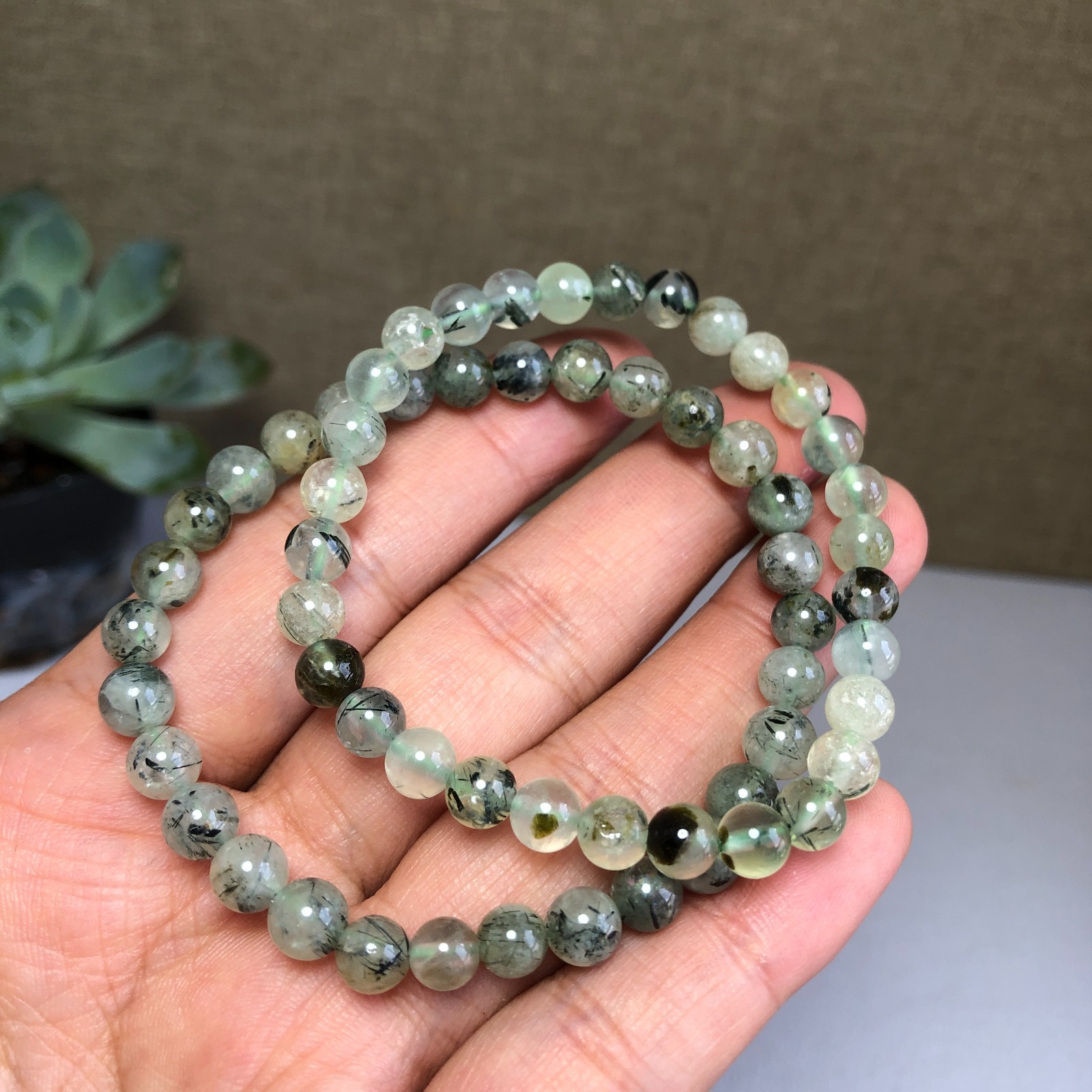 2Pcs Wholesal Prehnite bracelets Crystal ball sphere facet 6mm