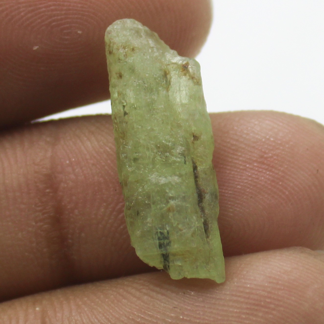 Natural Green Kyanite Rough 7.50 Ct 23x8x4 mm – Raw Gemstone For Collection
