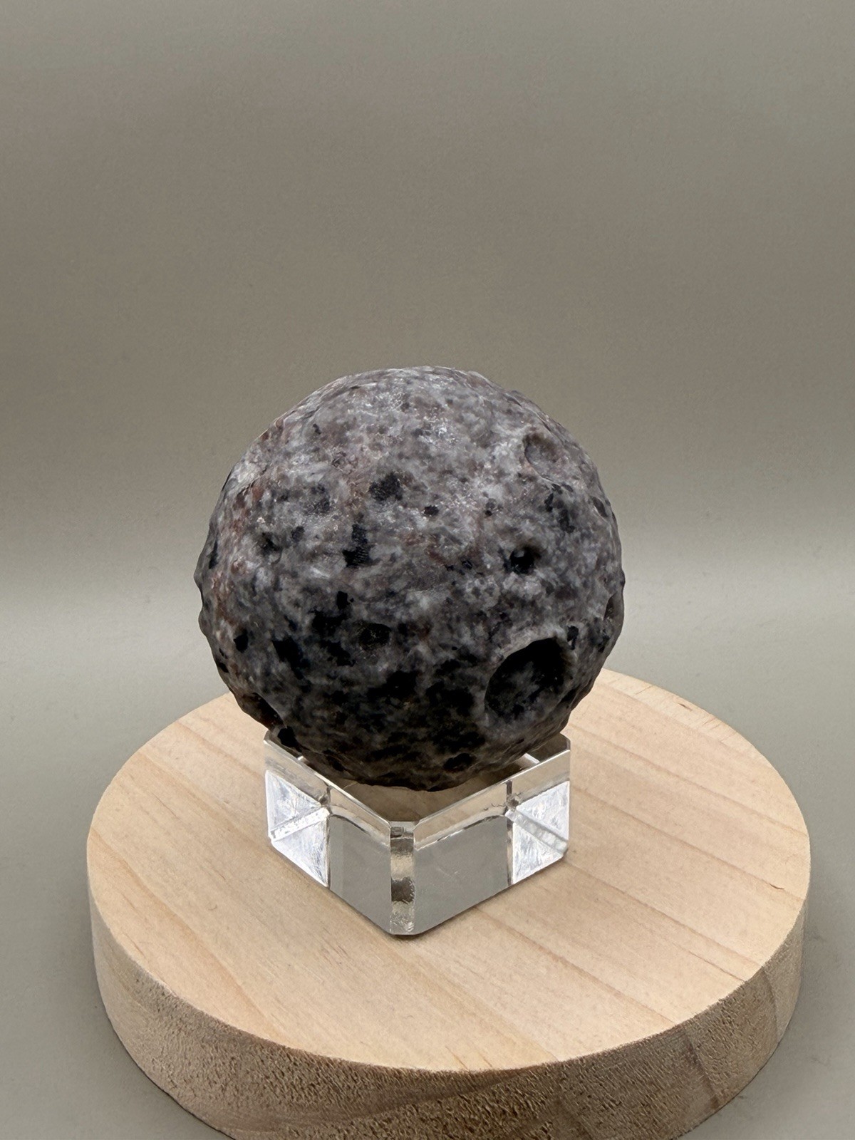 UV Reactive Yooperlite Moon Sphere 50mm Natural Crystal Reiki Chakra Grounding