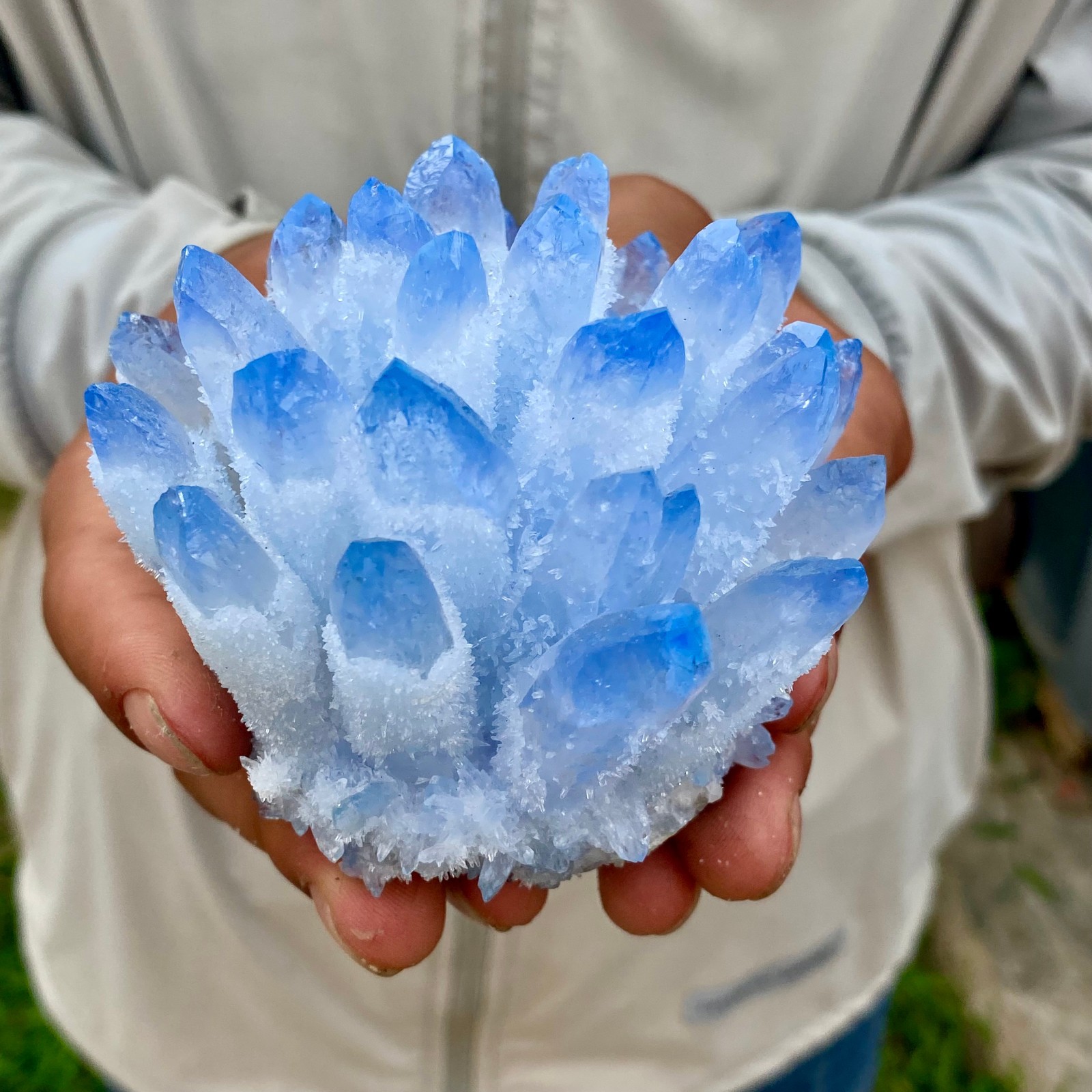 423G New find blue phantom crystal quartz cluster mineral specimen healing