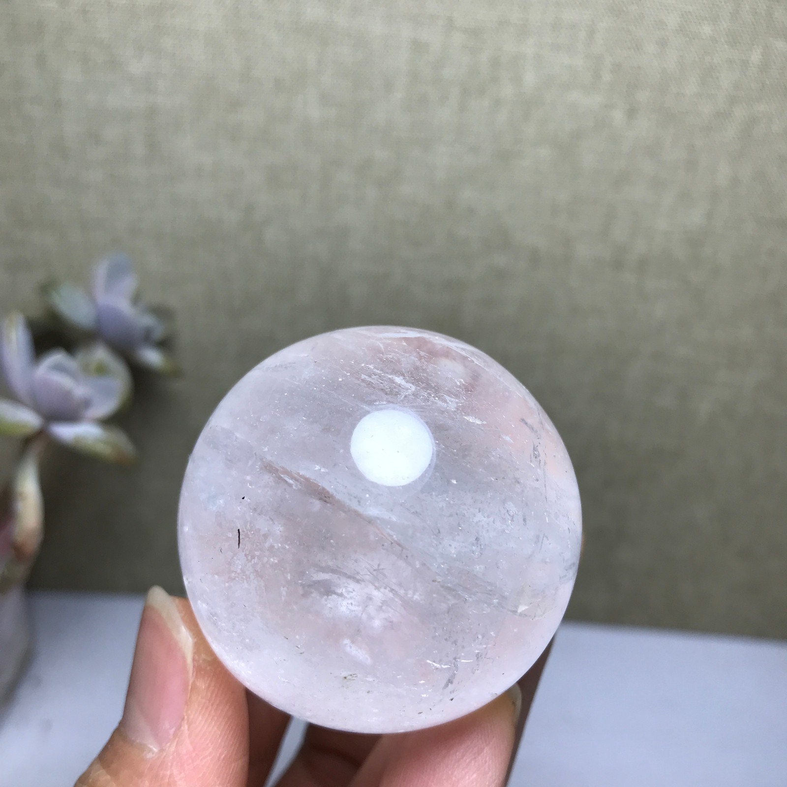 43mm Natural white crystal sphere ball Crystal Quartz specimens 120g A3003