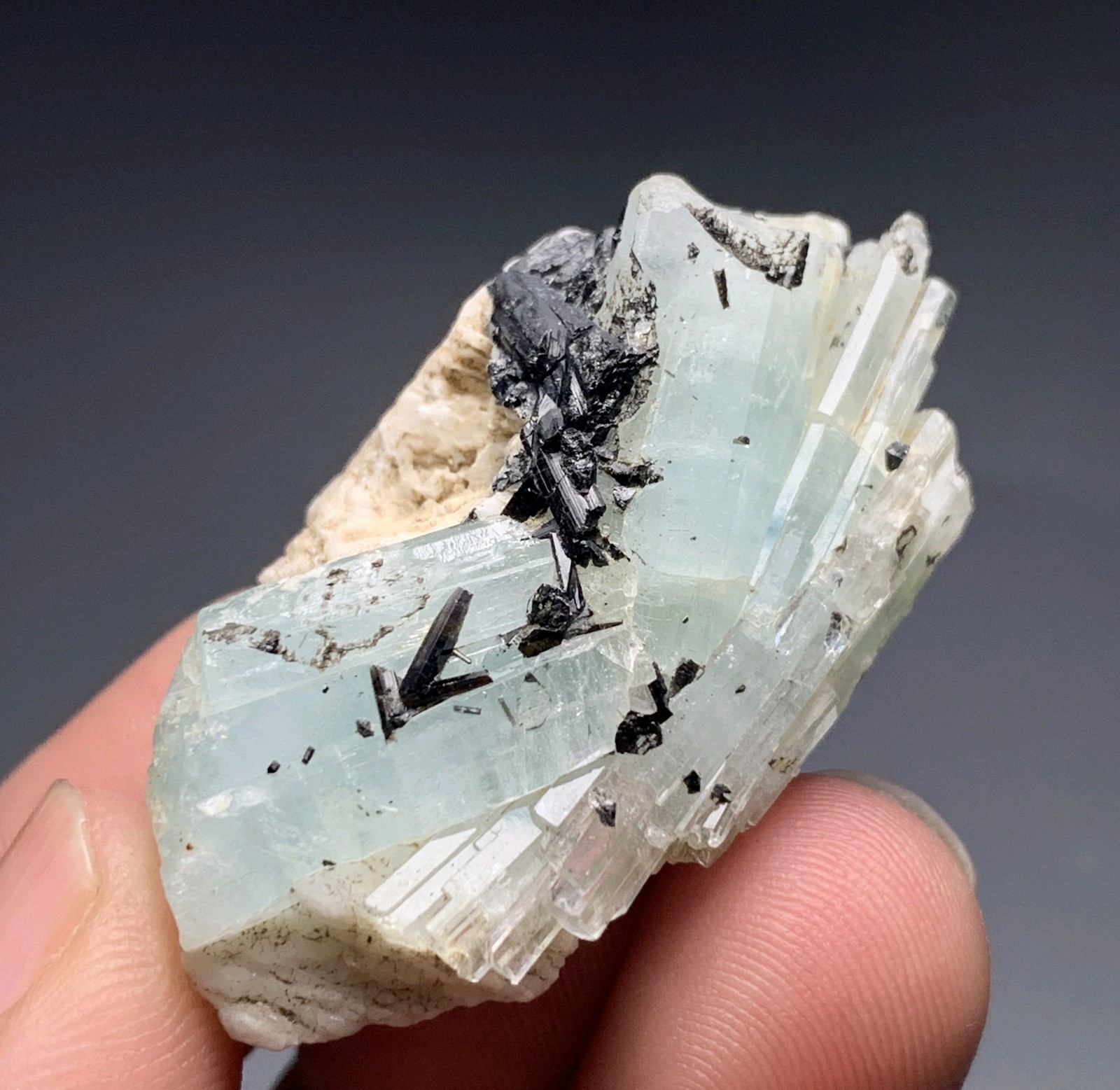 106 Cts Natural Aquamarine With Black Tourmaline Crystal Specimen From Pakistan