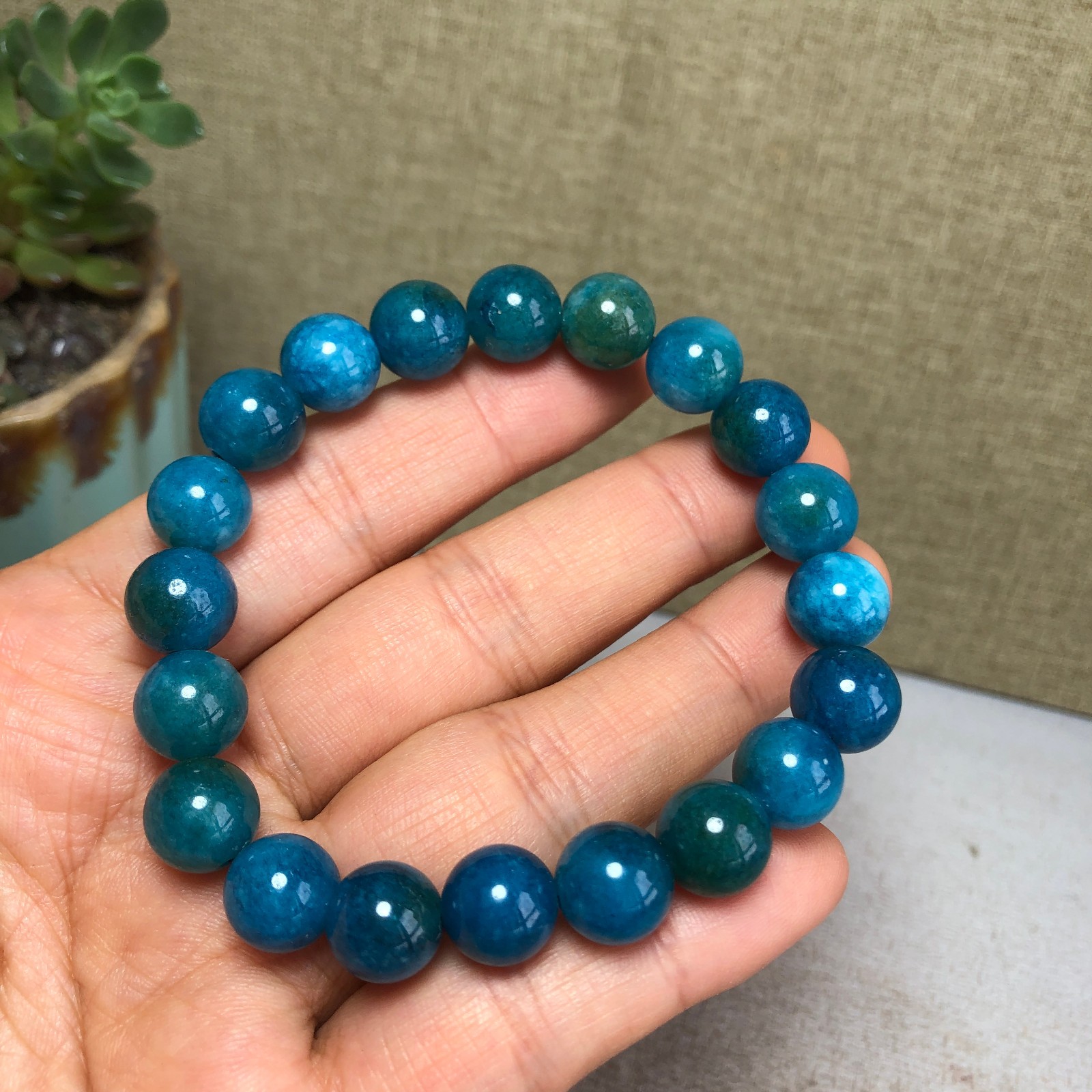10mm Natural apatite semi-precious stone Crystal chain beads bracelet 31g A4765