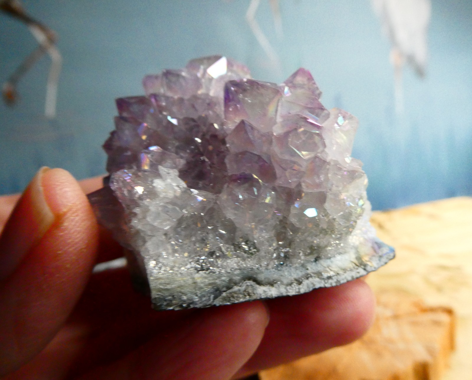 Aura Amethyst Crystal Cluster Multi Points Uruguay & Amethyst Cluster Bed Brazil