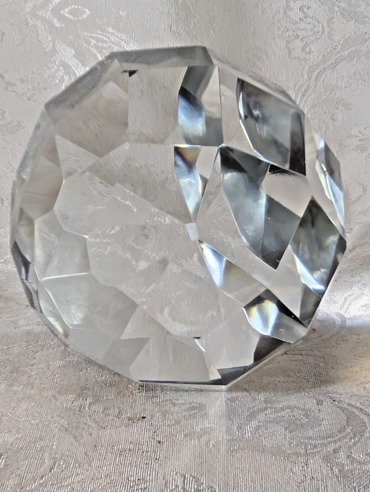 Clear Cut Crystal Sphere 100mm Faceted Gazing Ball Prism Suncatcher