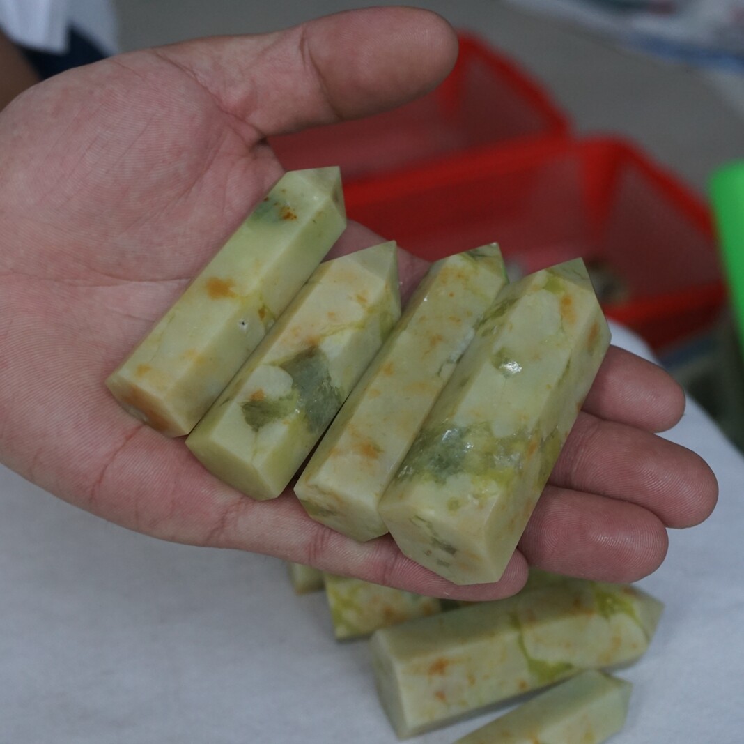 12 Pieces 1kg Natural Yellow Jade Crystal Tower Point Obelisk Polished Healing