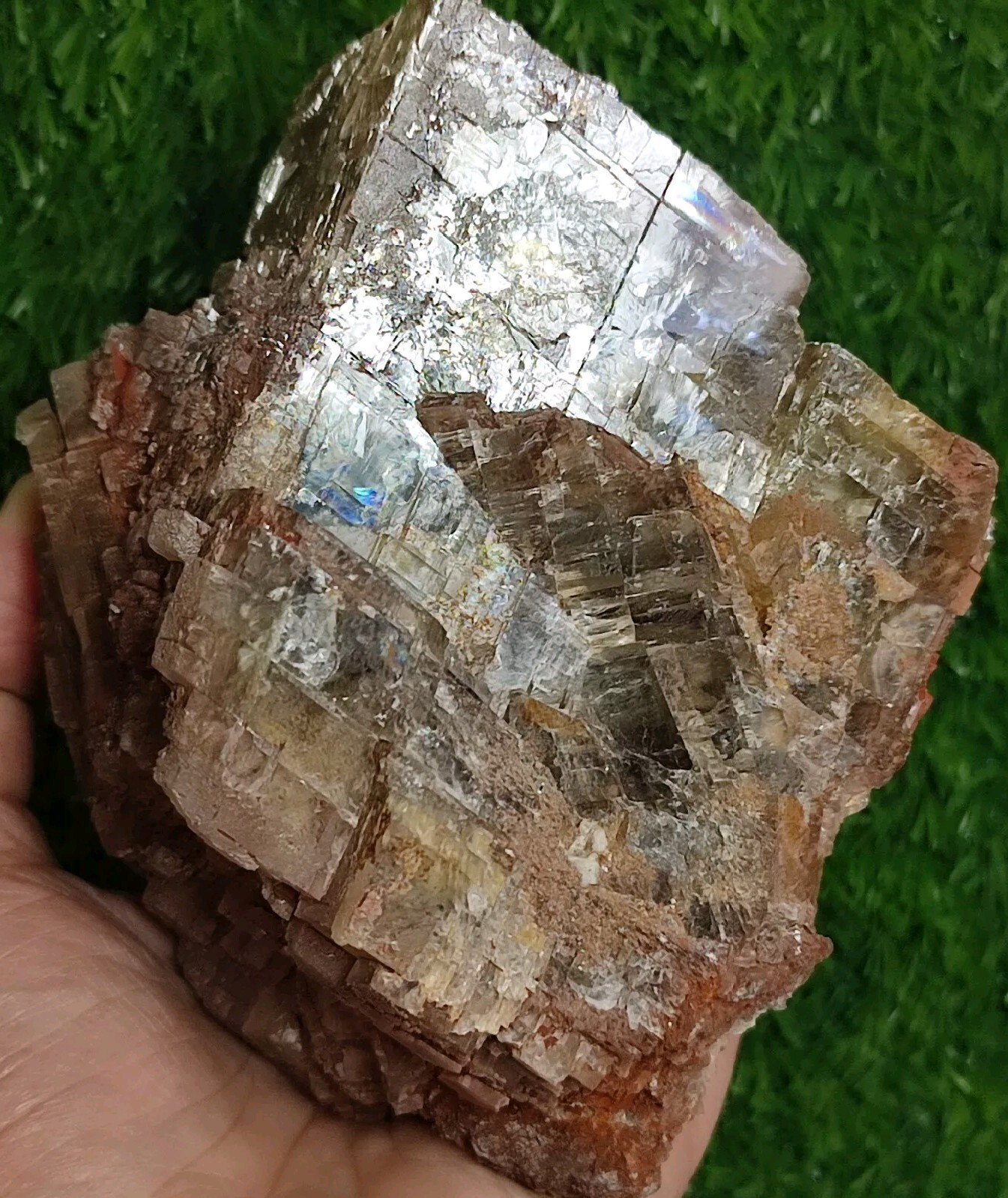 1.4-kg Gemmy Orthoclase War Feldspar Crystal With Complete Growth & Huge Size.