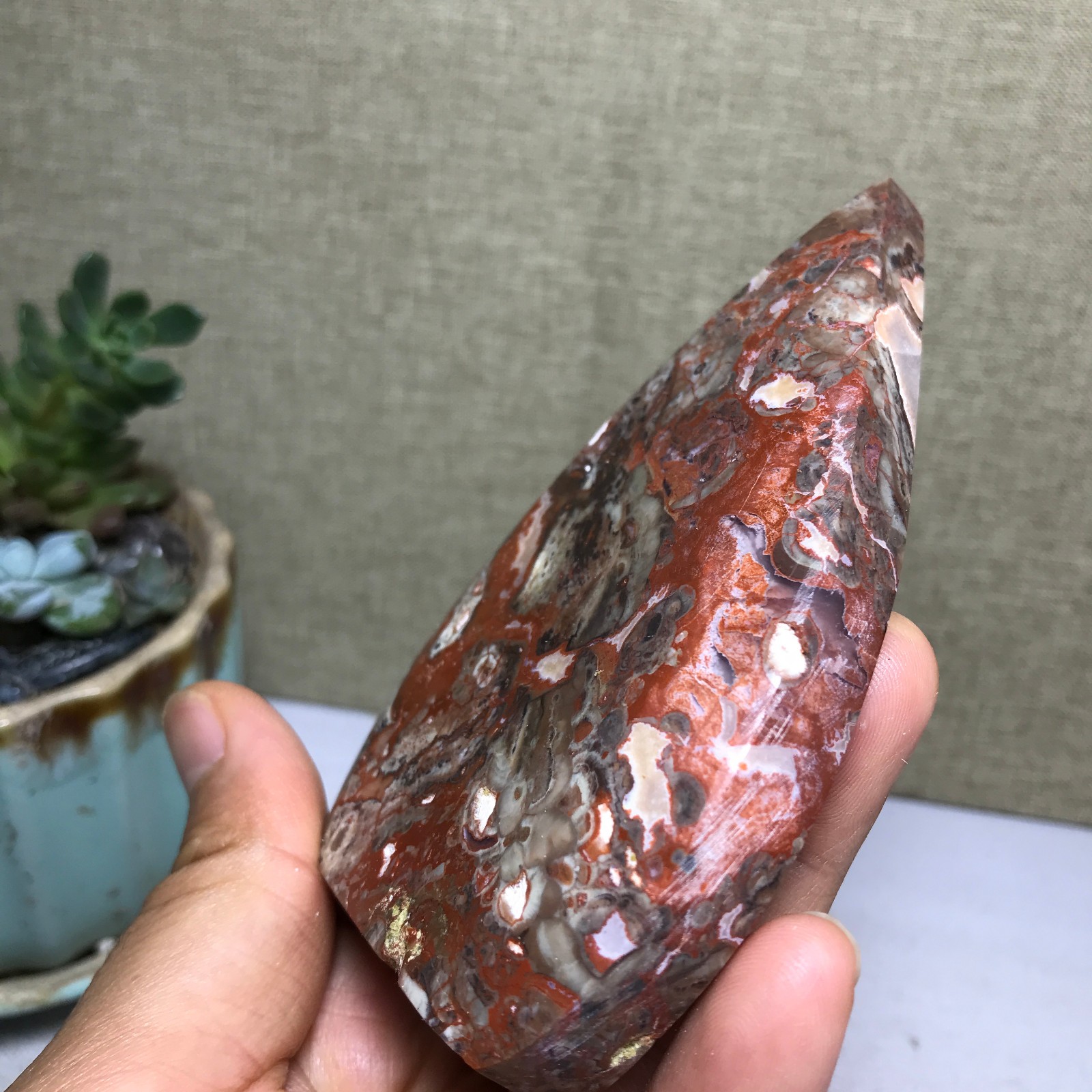 Natural Indonesian Bloodstone agate point leaf Crystal specimens 188g A5132