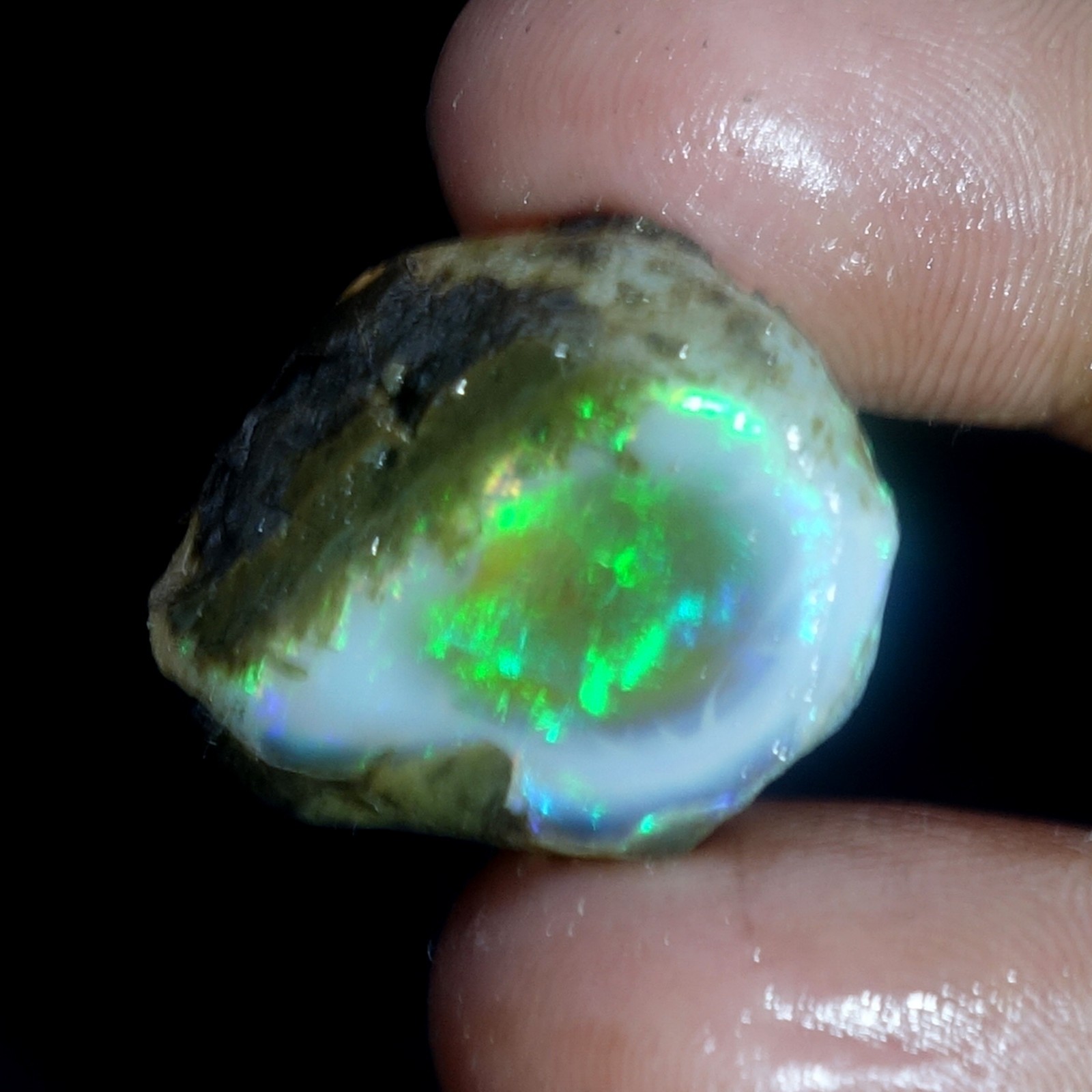 AA+ Ethiopian Oli Opal Rough Entreated Welo Opal Multi Fire Color Flash 36.30Cts
