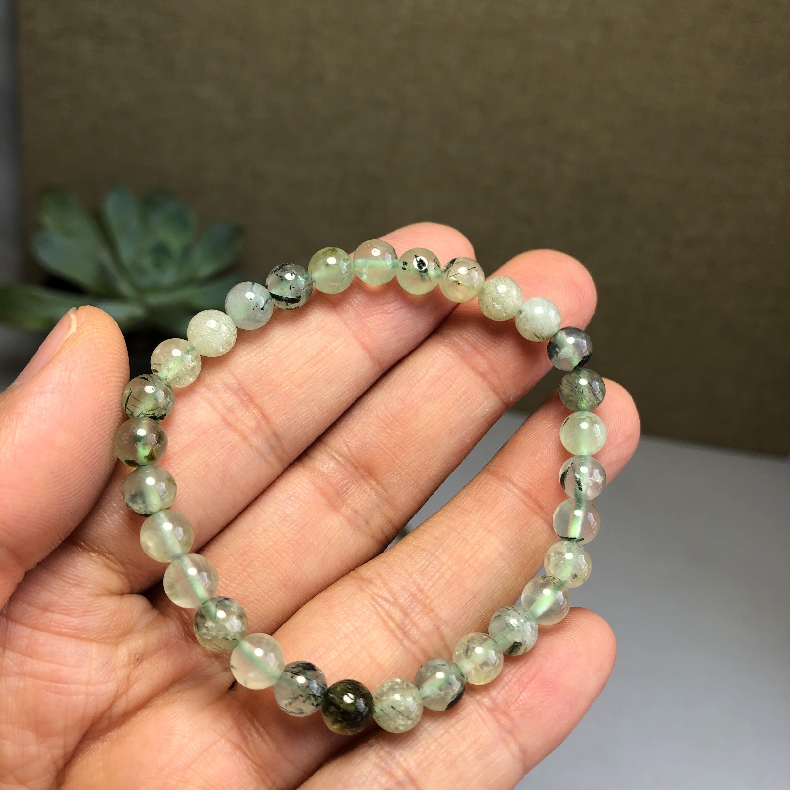 2Pcs Wholesal Prehnite bracelets Crystal ball sphere facet 6mm