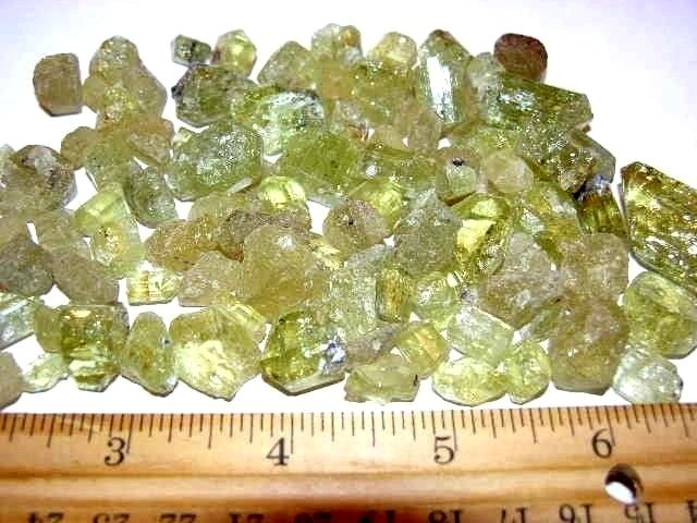 Apatite crystal natural yellow RARE Durango,Mexico 1/2 ounce lot 3-10 crystals