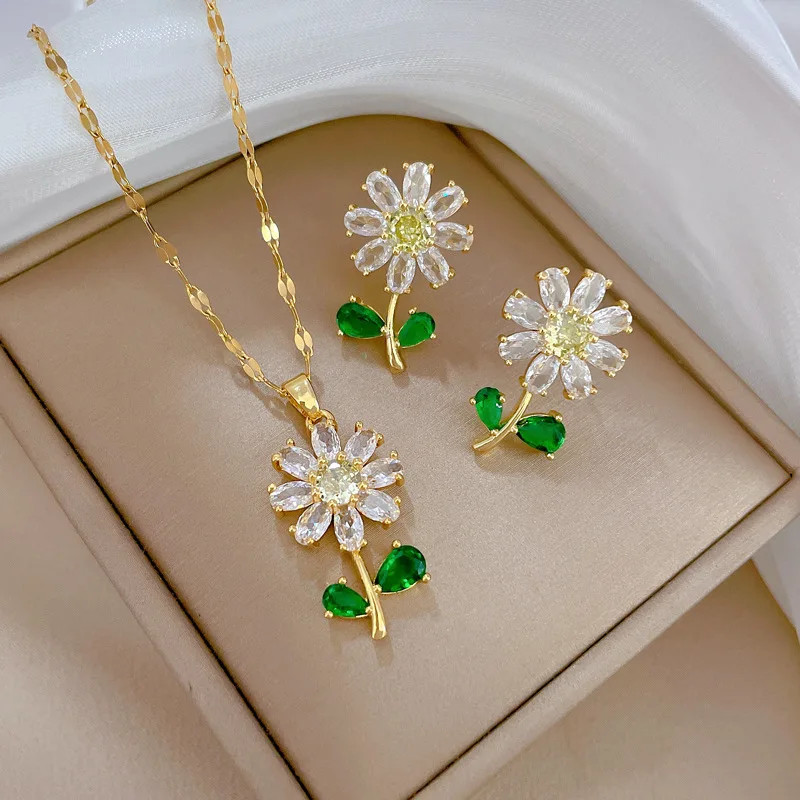 Women’s Fashion Jewelry Gold Cubic Zircon Sunflower Earrings Necklace Set Reiki