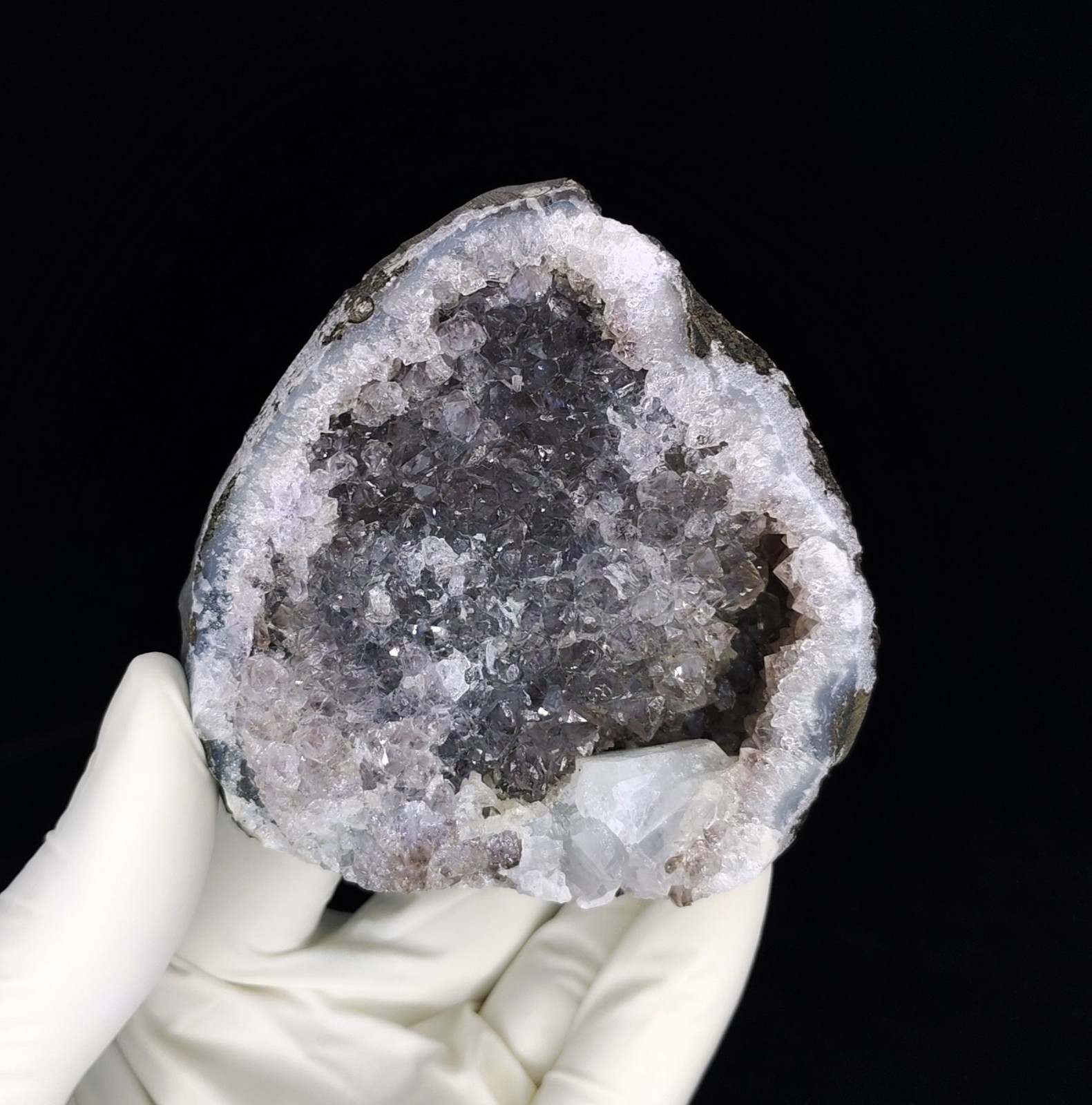 Natural Amethyst Minerals #M159