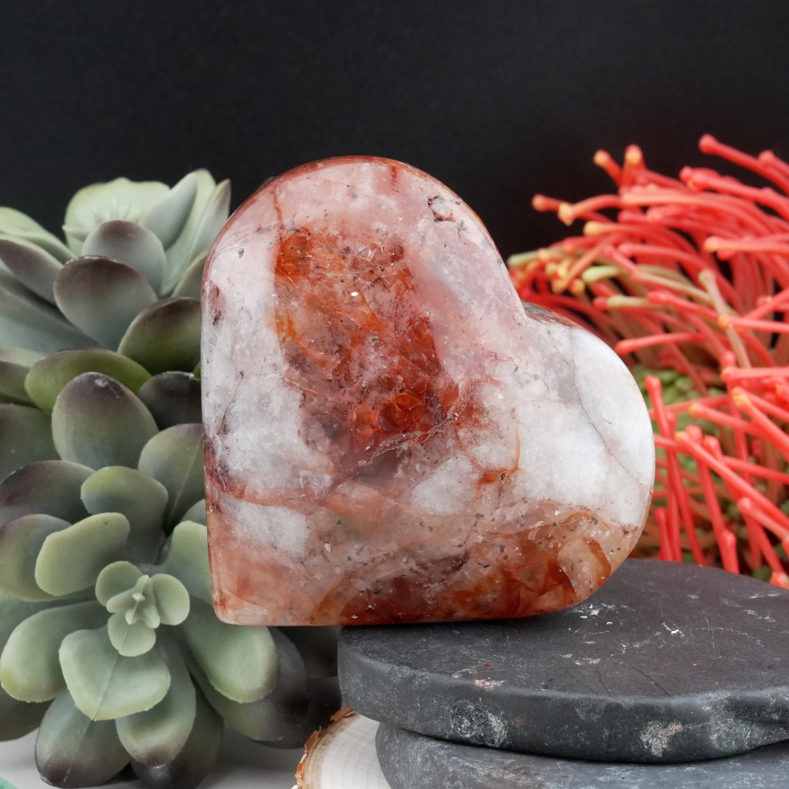 Natural Red Fire Quartz Heart Crystal Altar Decor Romantic Love Palm Stone Gift