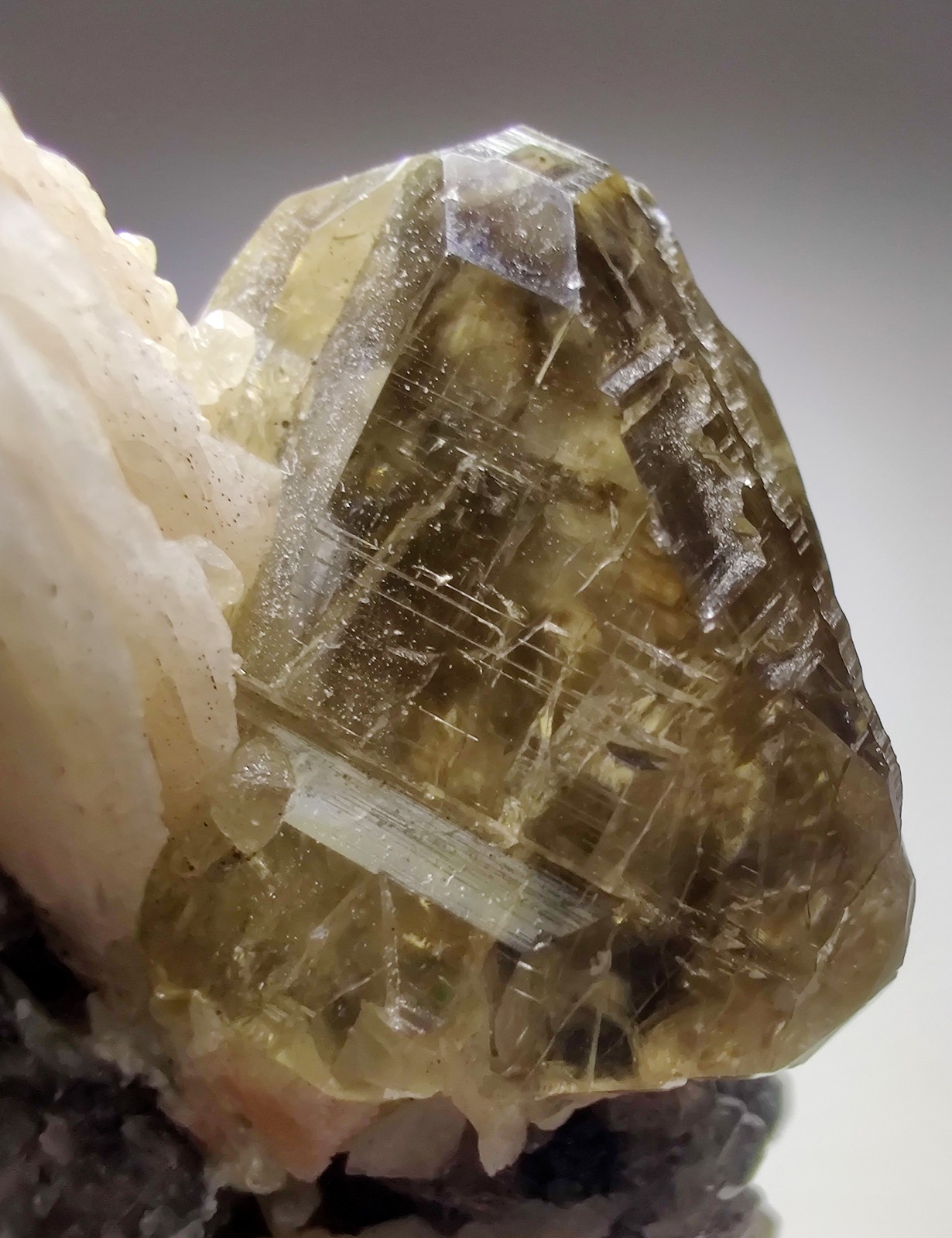 Excellent Cerussite crystal with Barite on Galena, UV. Morocco. 42 grams.