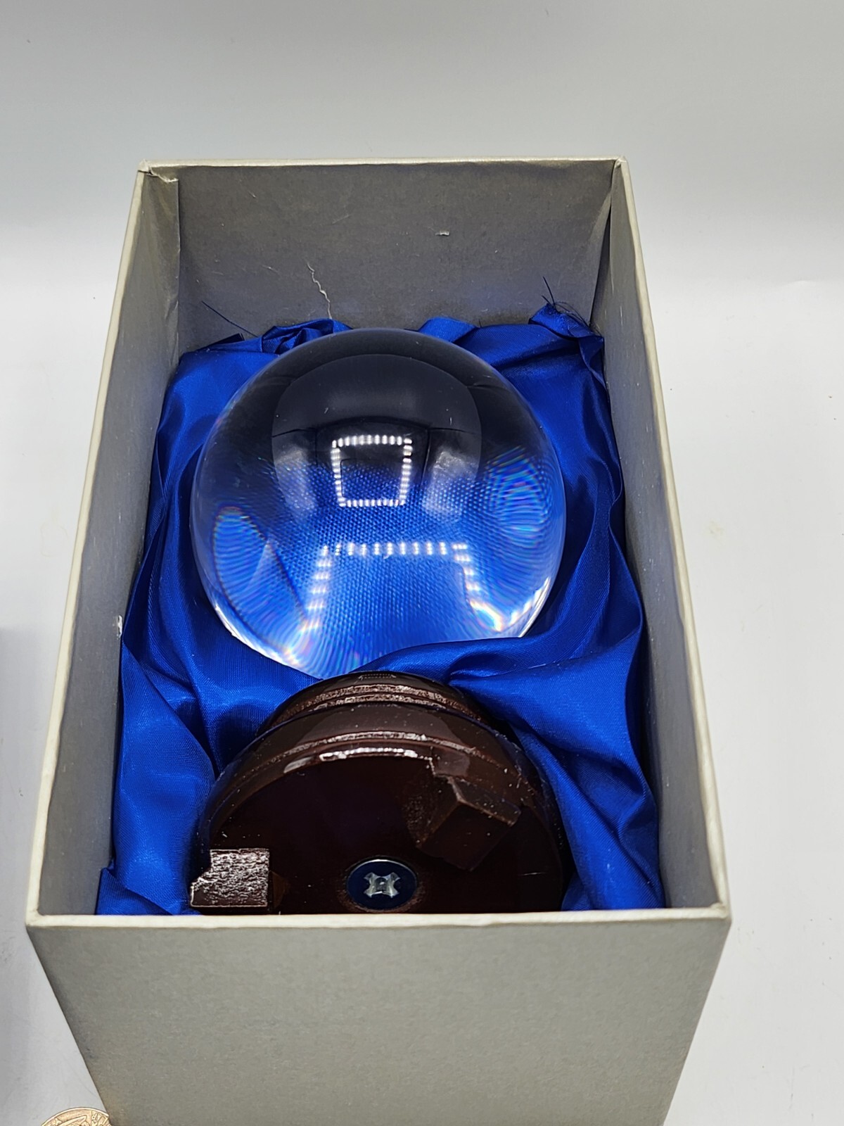 LONGWIN 4 Inch Clear Crystal Ball Meditation Sphere With Stand And Box