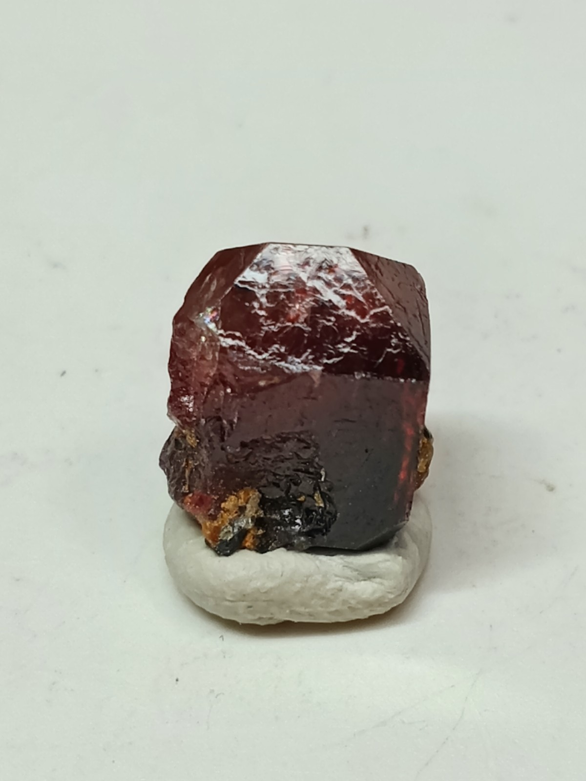 Fire Red Genuine Zircon Specimen 14 Ct X18