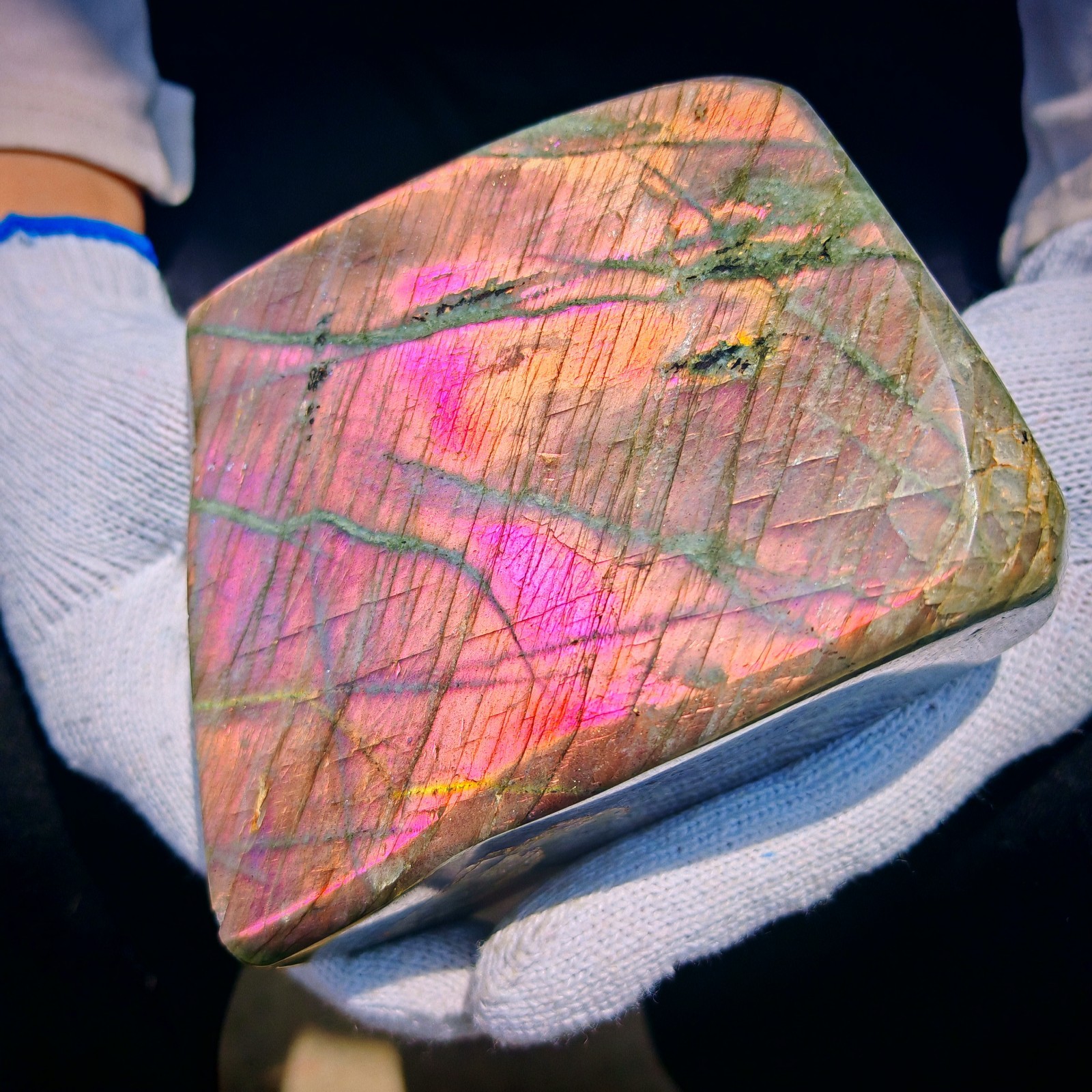 2.64LB RARE Natural crystal Labradorite that emits purple light beauty