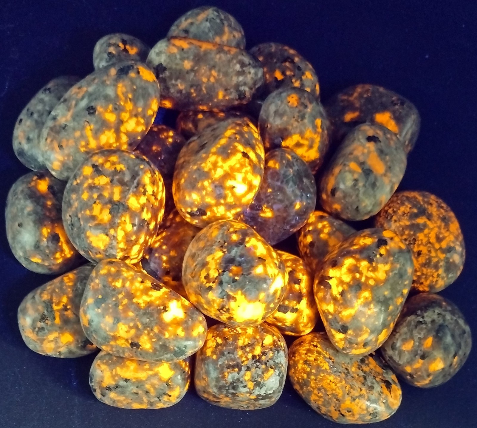 Yooperlite Tumbled Stones UV Reactive Glow Sodalite Choose Lot Size